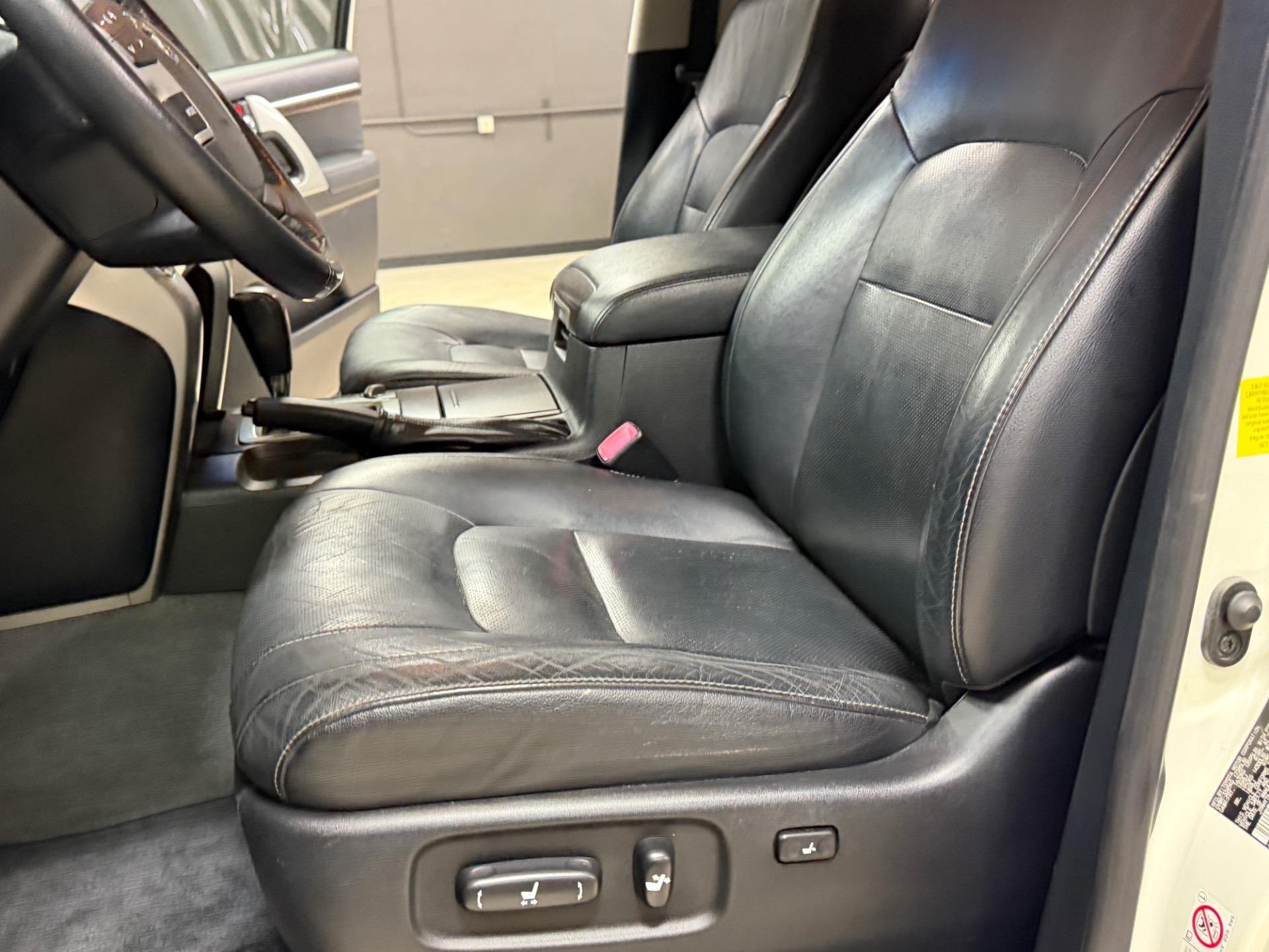 2013 Toyota Land Cruiser