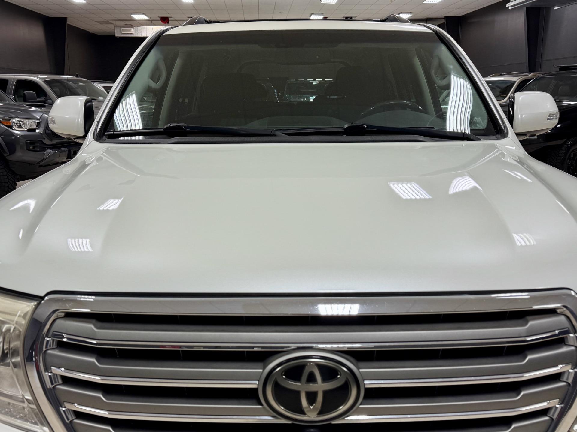 2013 Toyota Land Cruiser