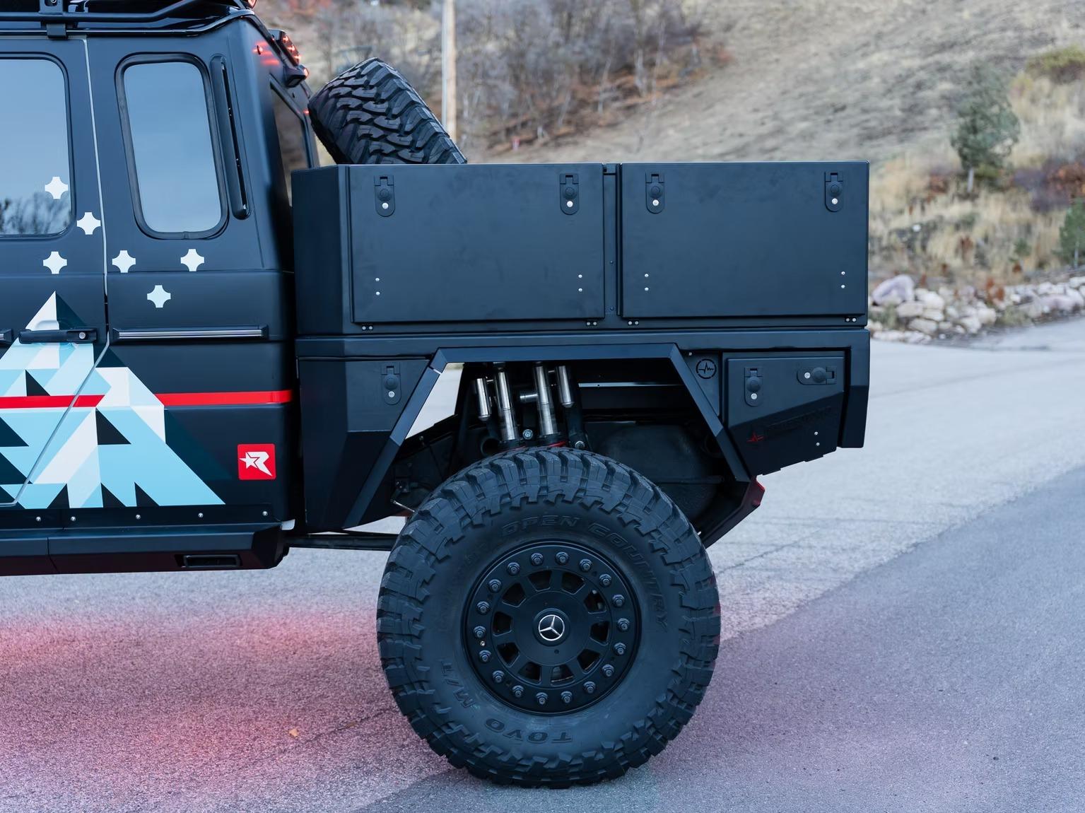 2017 Mercedes-Benz G550 4x4 Squared Pickup