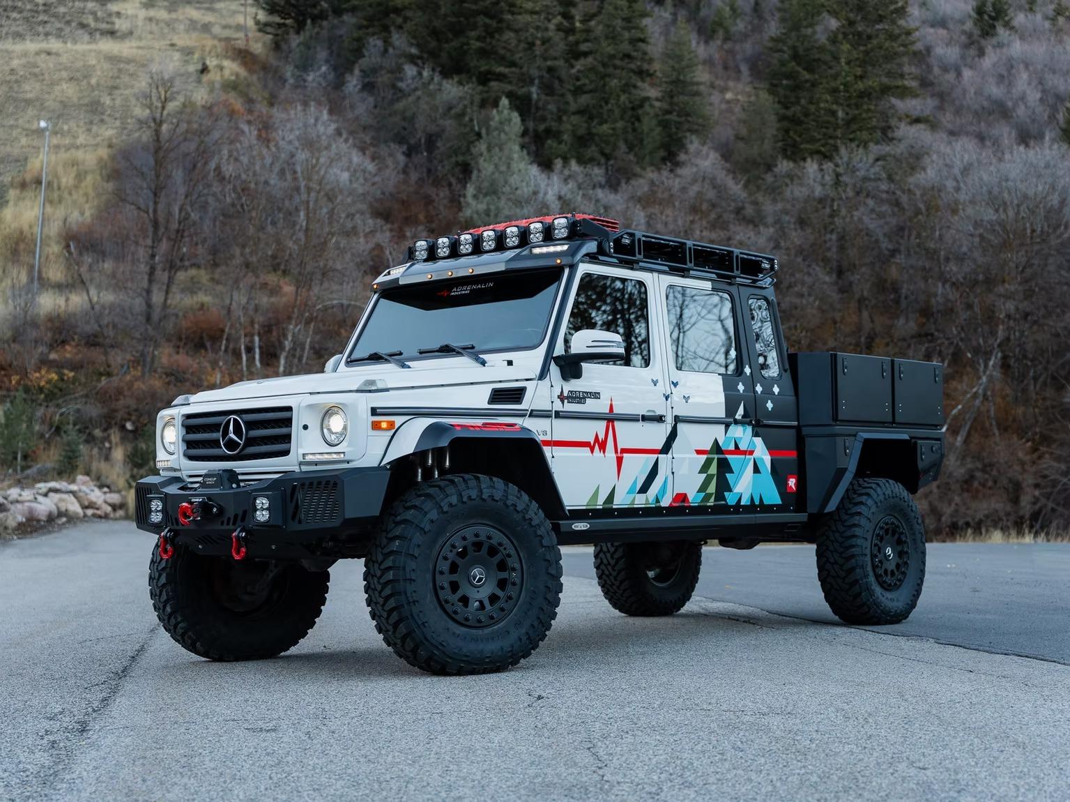 2017 Mercedes-Benz G550 4x4 Squared Pickup