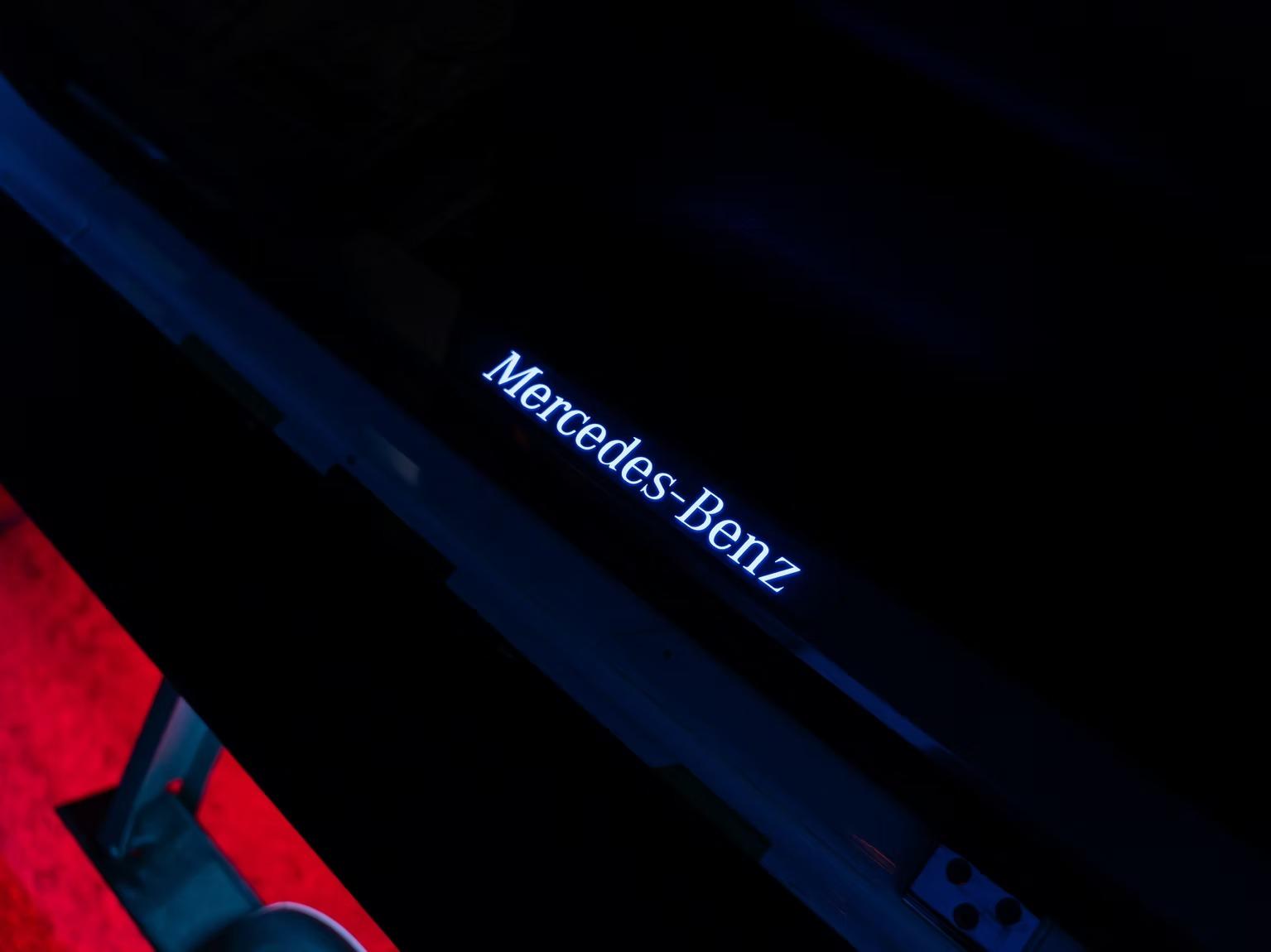 2017 Mercedes-Benz G550 4x4 Squared Pickup