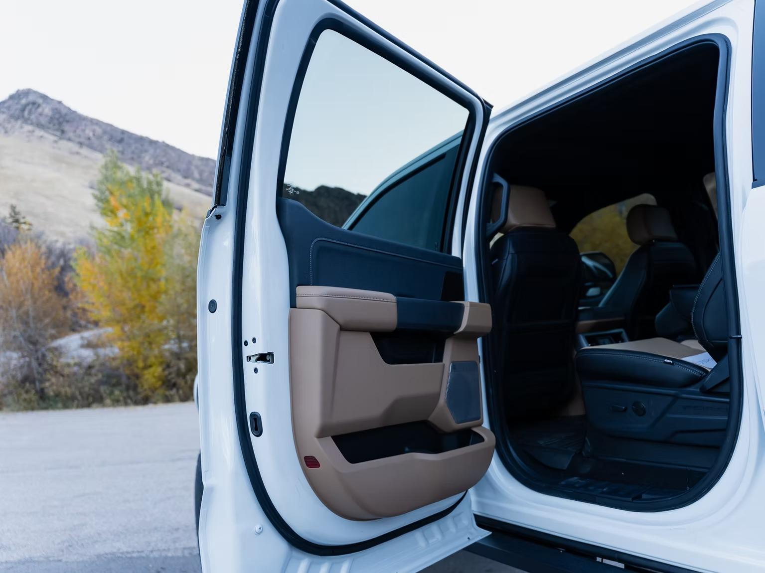 2025 Adrenalin Overkill 6-Door