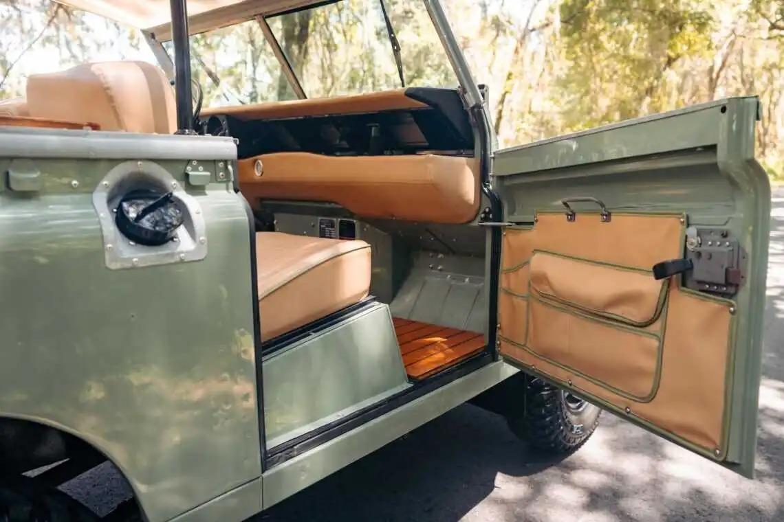1973 Land Rover Series III 88