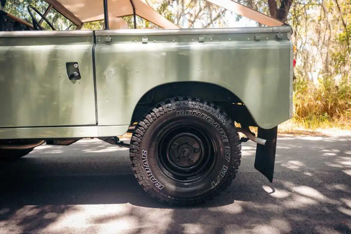 1973 Land Rover Series III 88