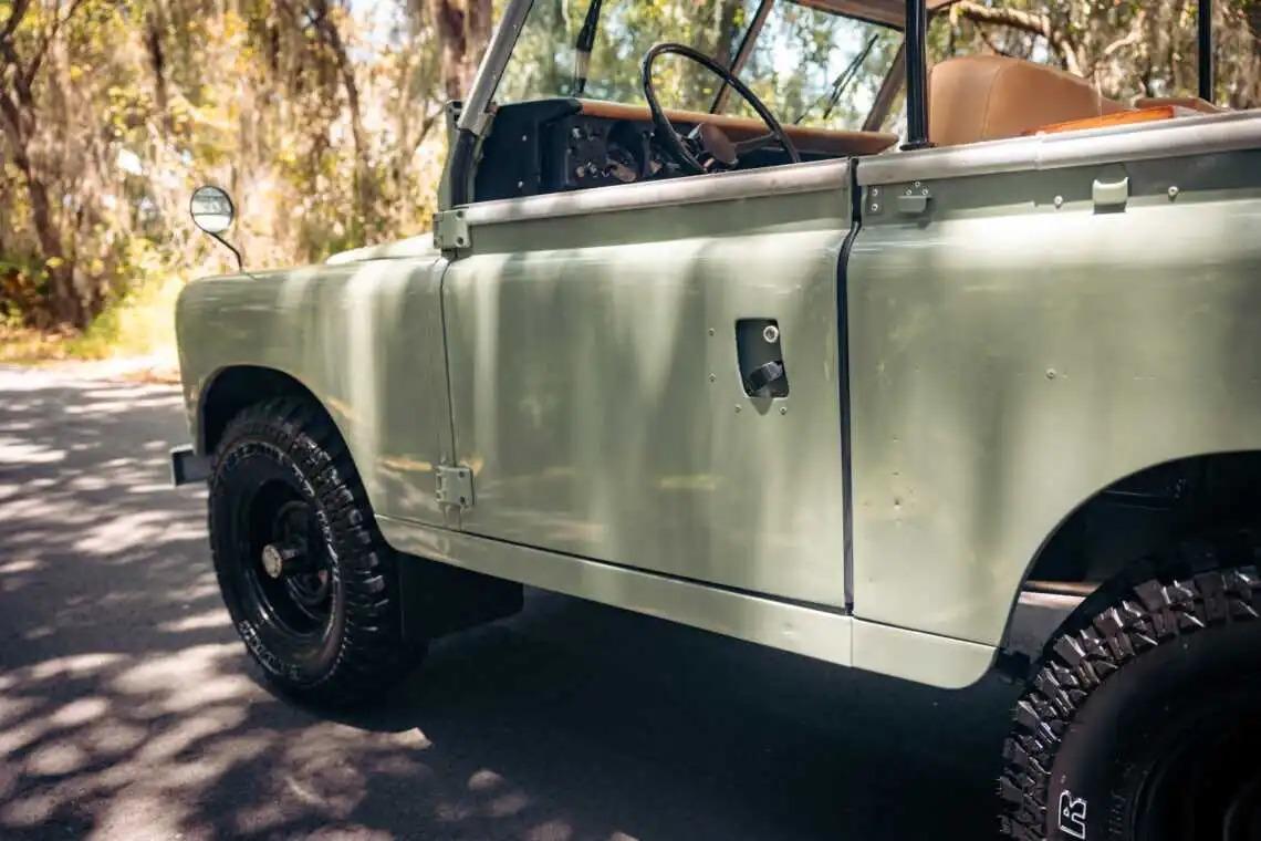 1973 Land Rover Series III 88