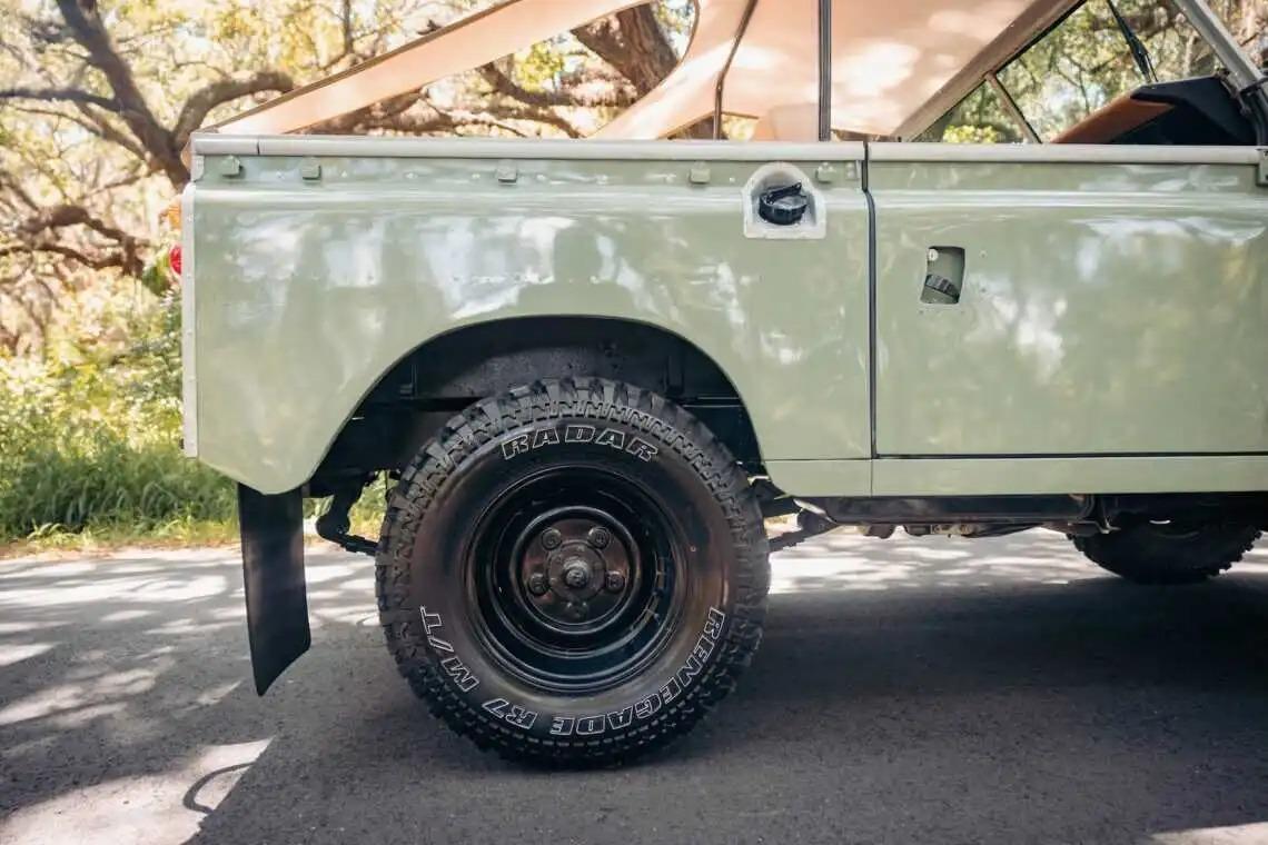 1973 Land Rover Series III 88