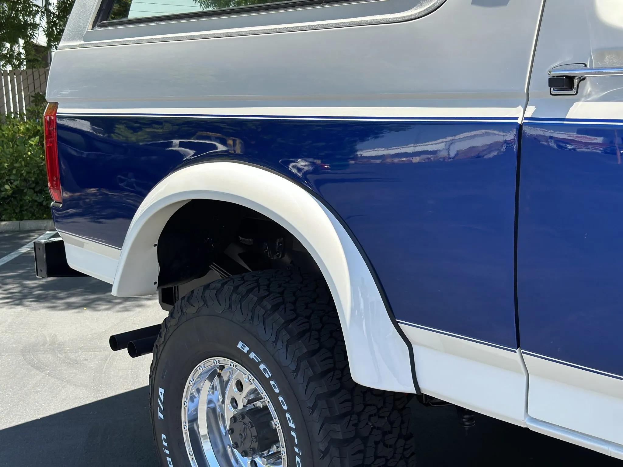 1990 Ford C-350 Centurion