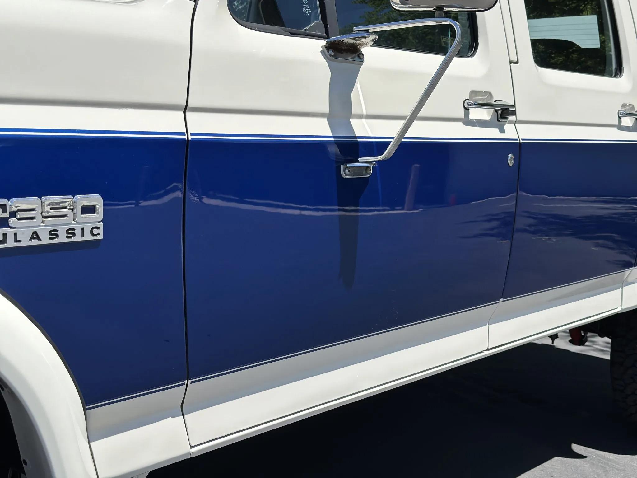 1990 Ford C-350 Centurion