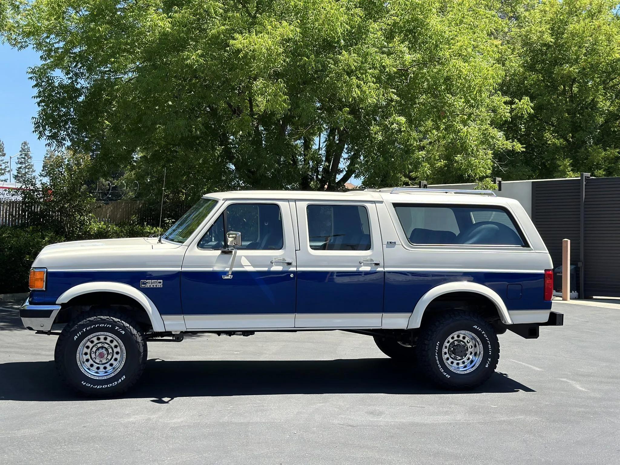 1990 Ford C-350 Centurion