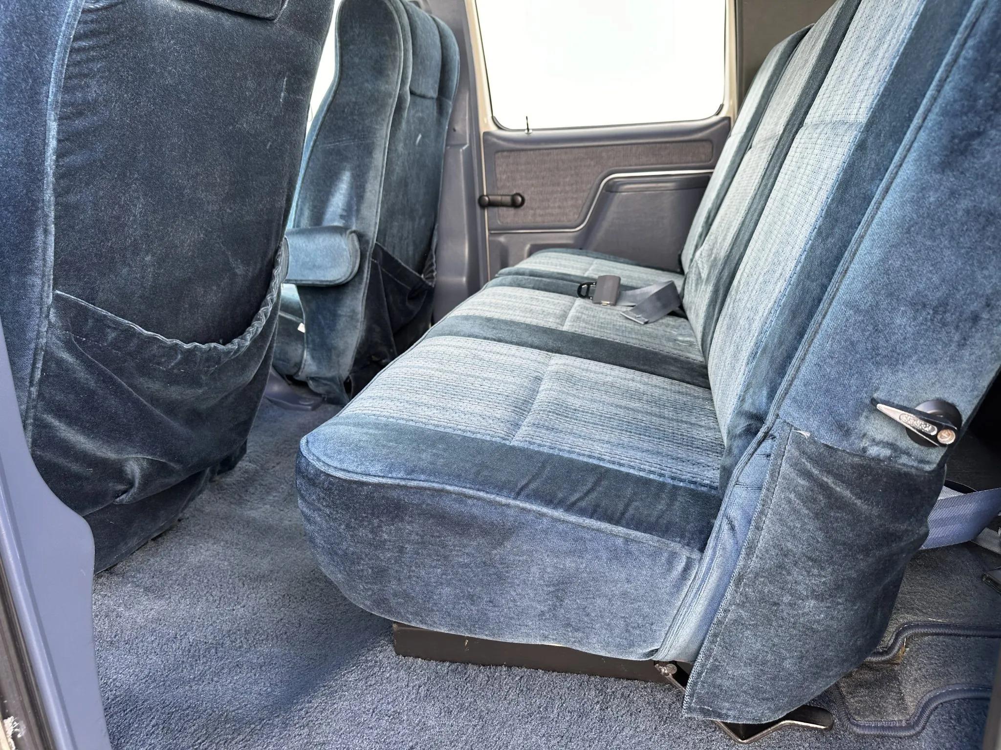 1990 Ford C-350 Centurion