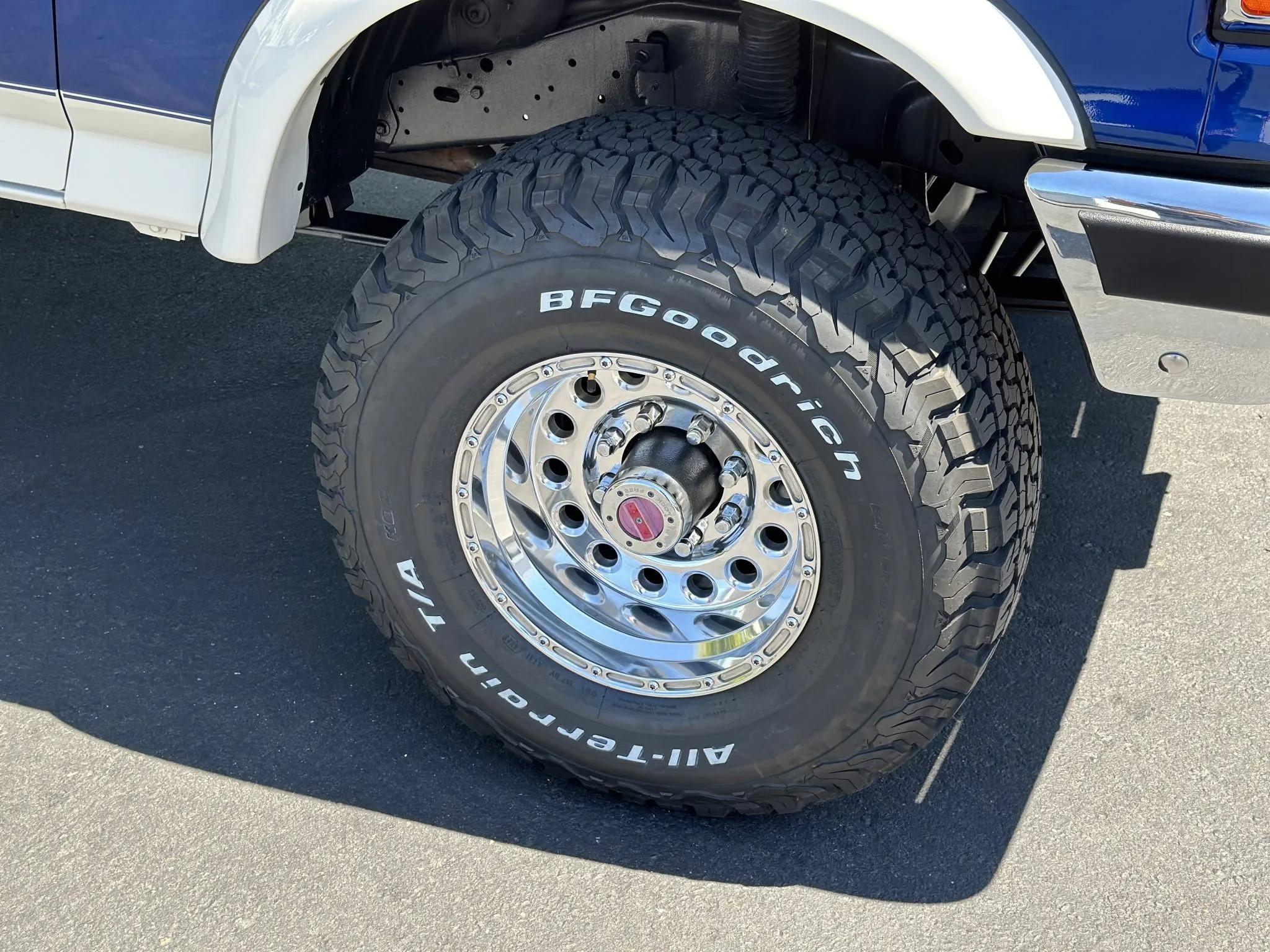 1990 Ford C-350 Centurion