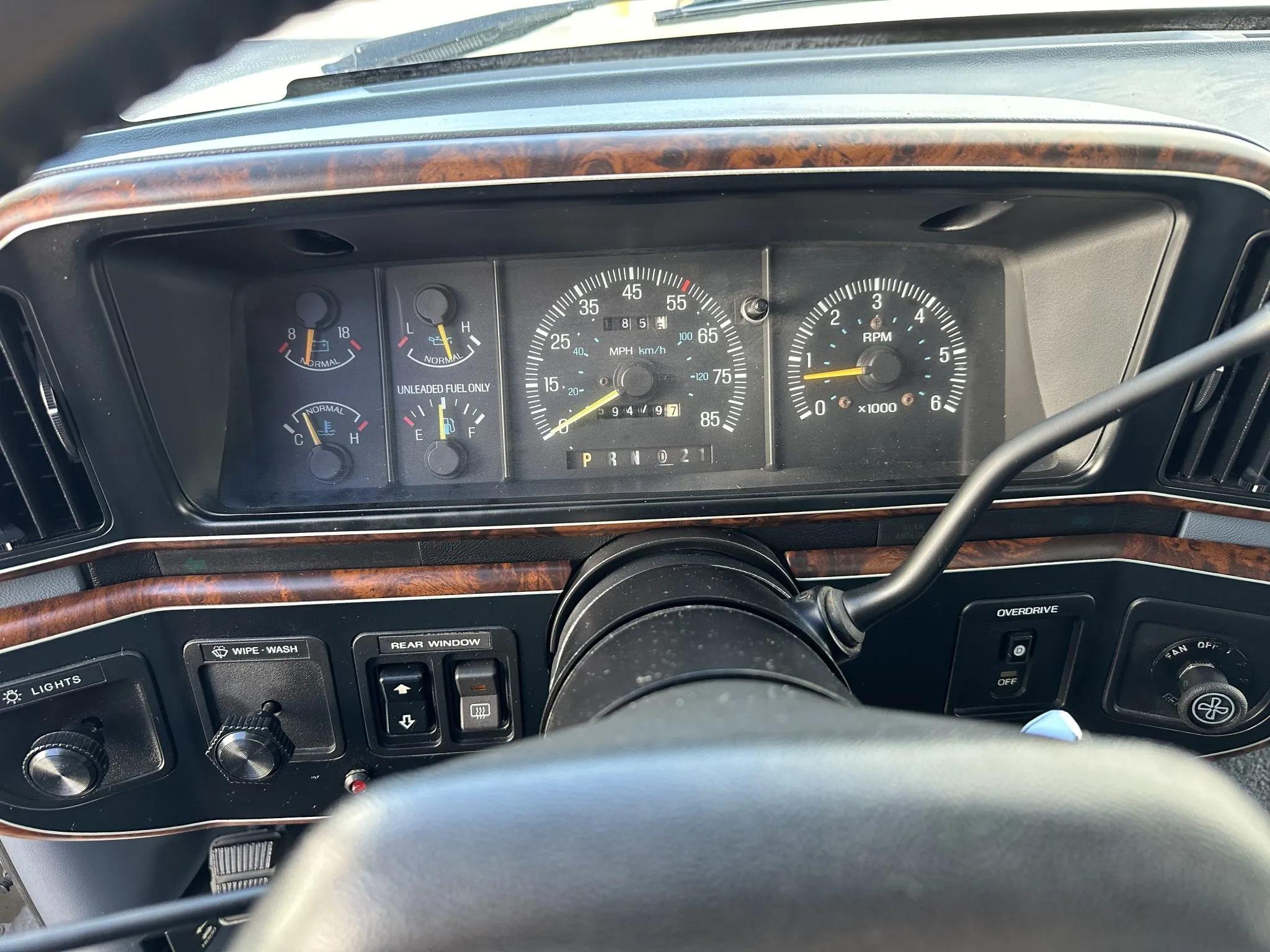 1990 Ford C-350 Centurion