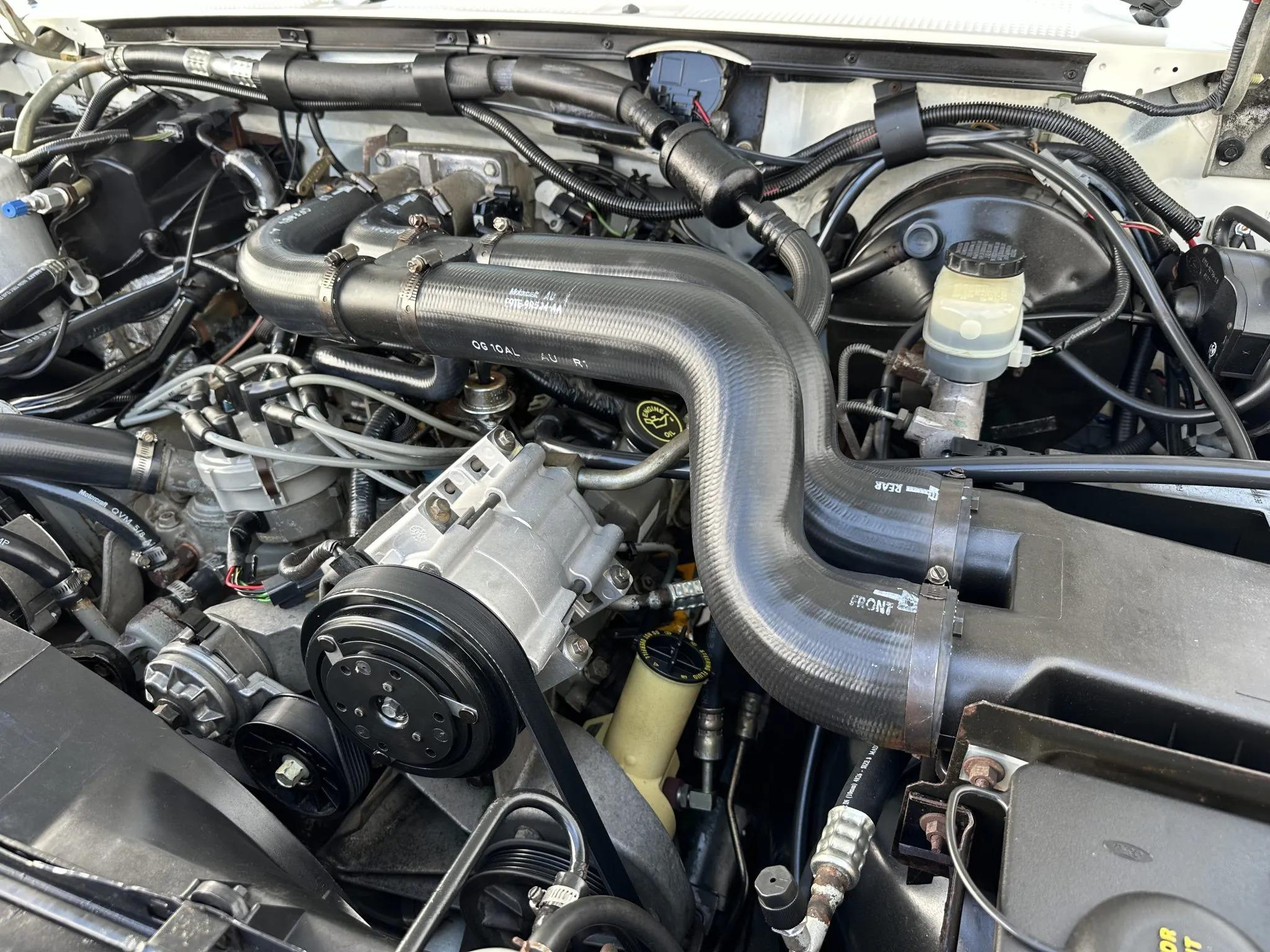 1990 Ford C-350 Centurion