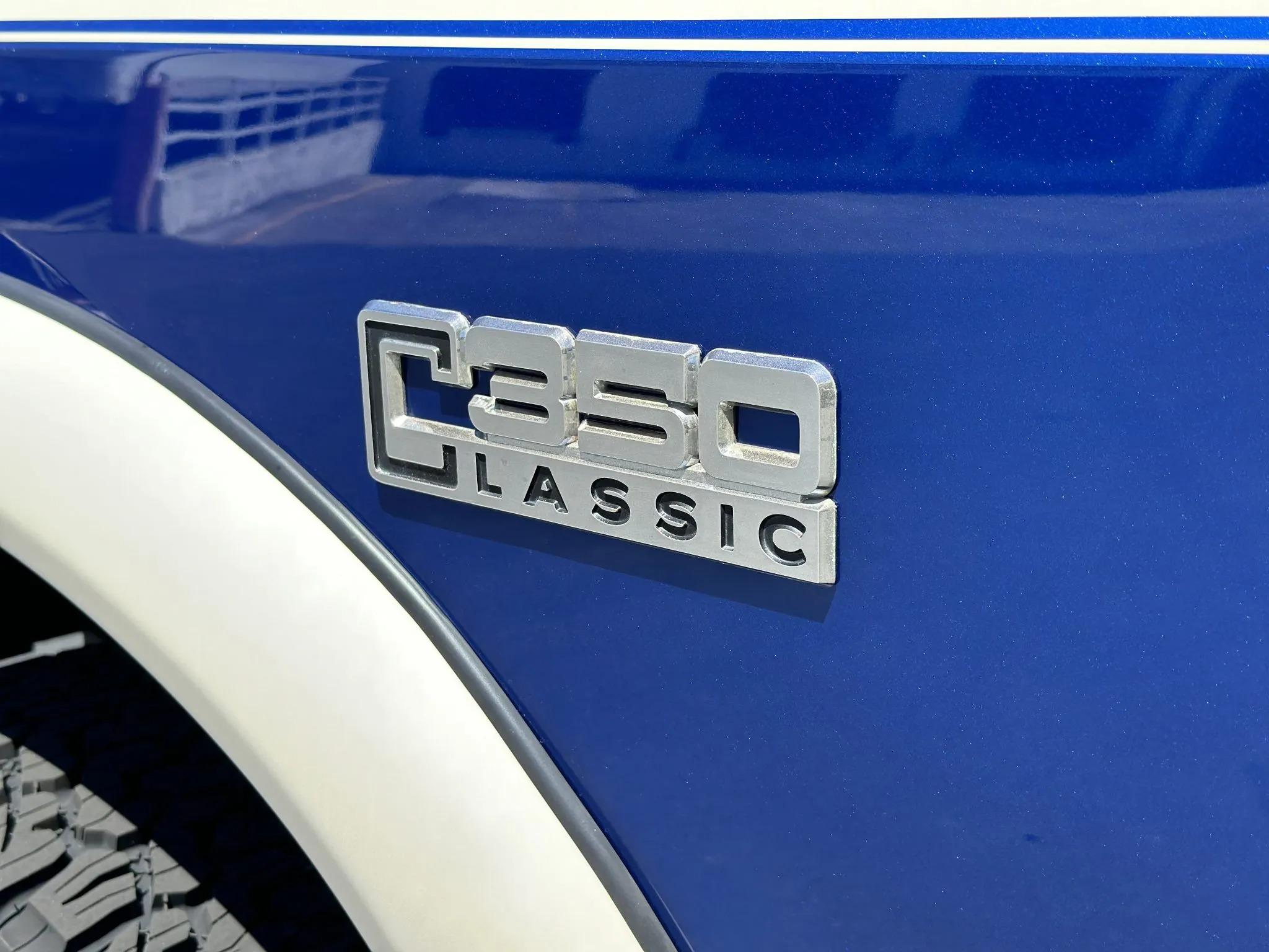 1990 Ford C-350 Centurion