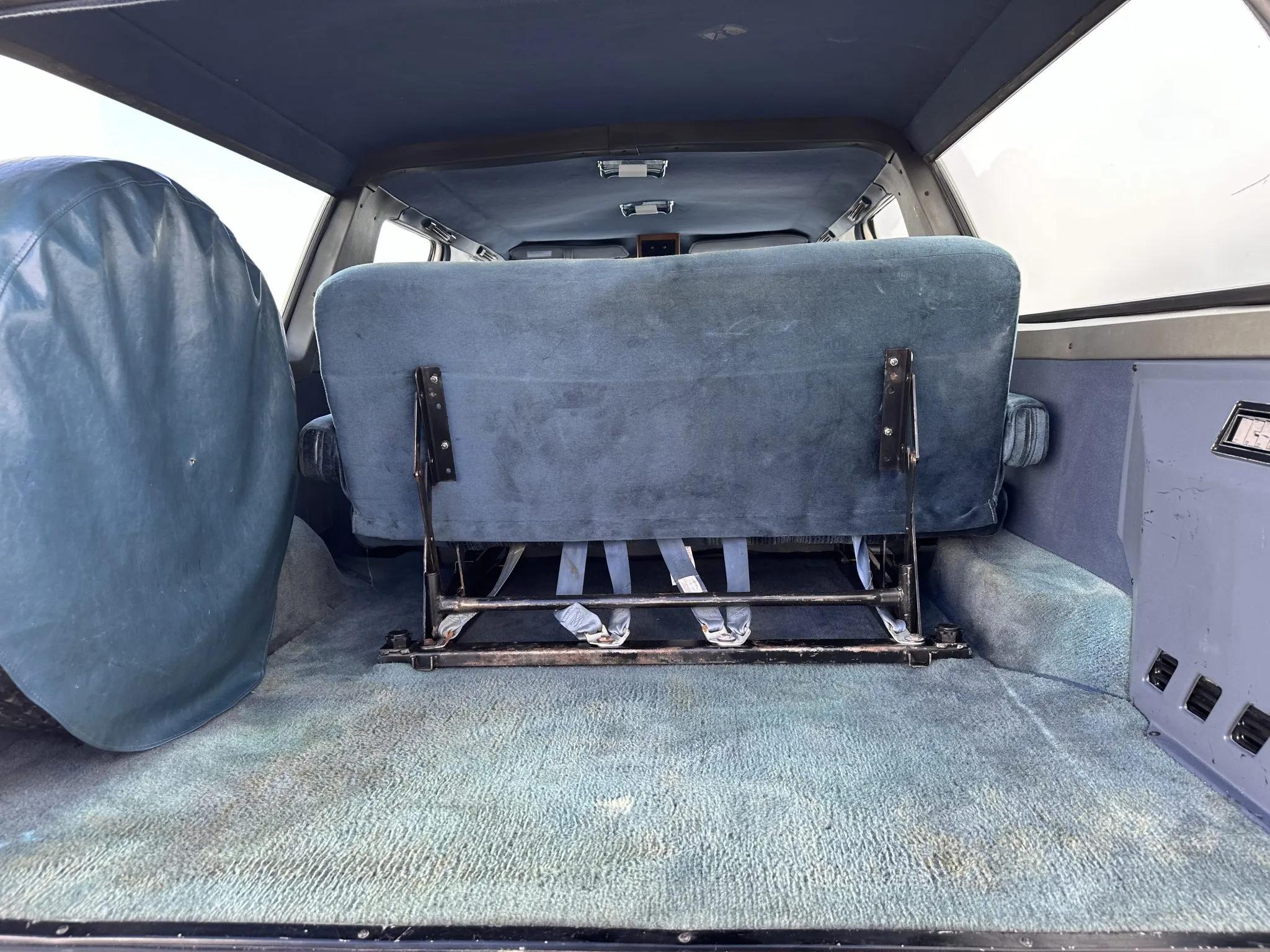 1990 Ford C-350 Centurion