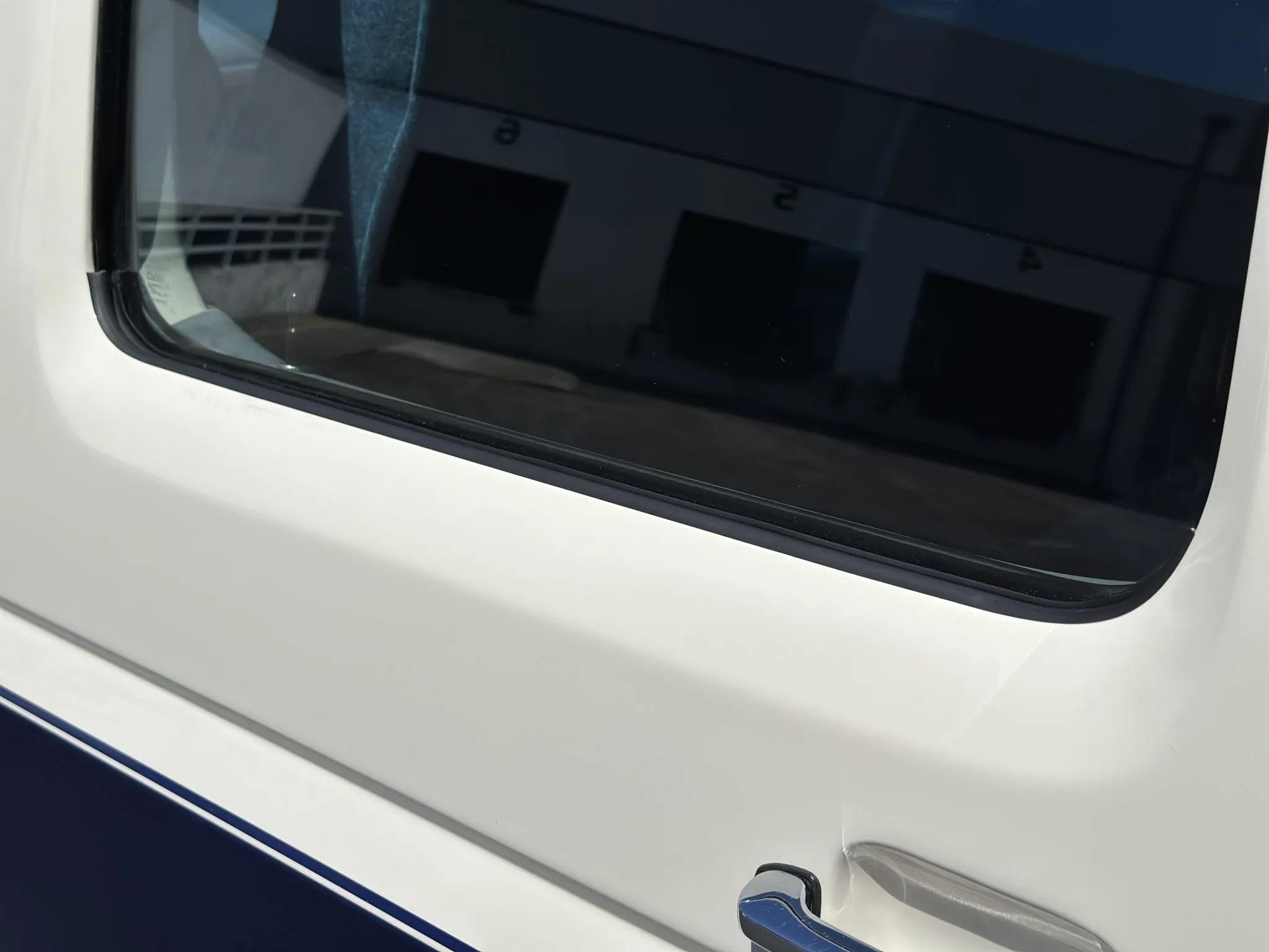 1990 Ford C-350 Centurion