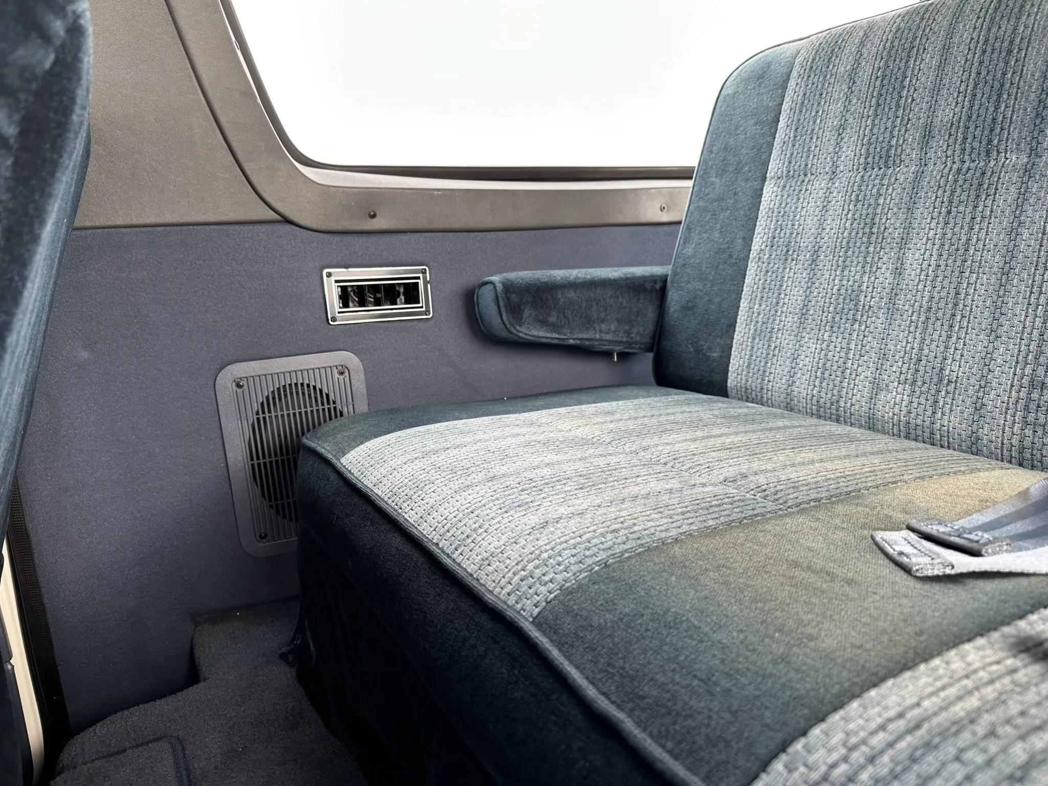 1990 Ford C-350 Centurion