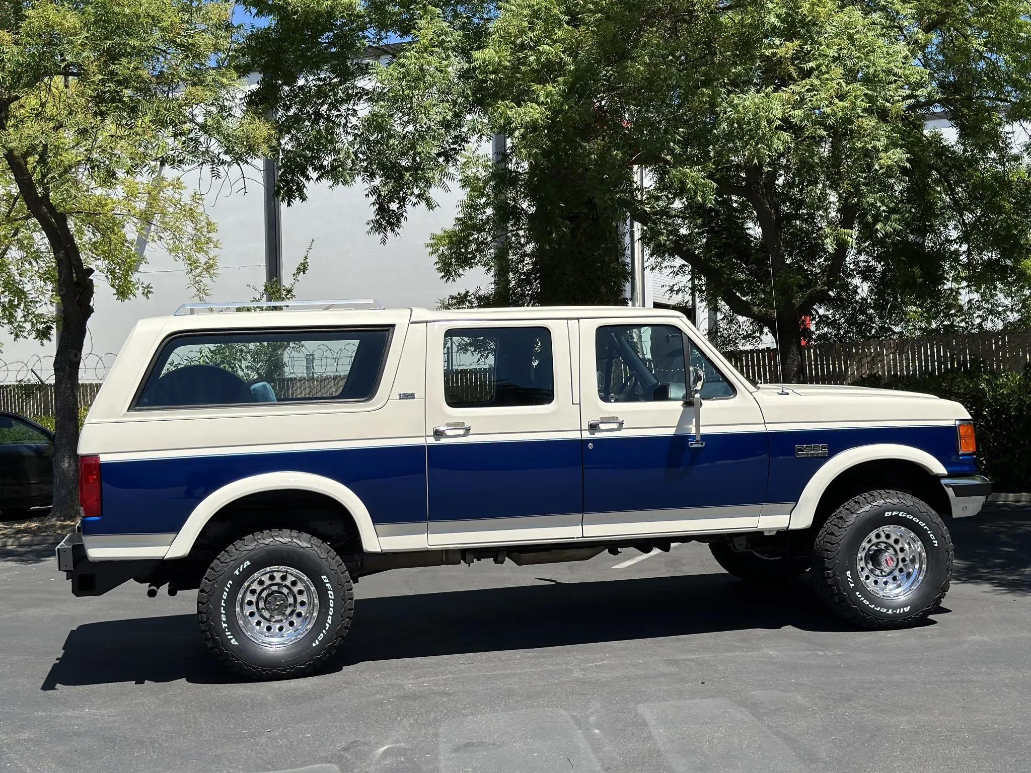 1990 Ford C-350 Centurion