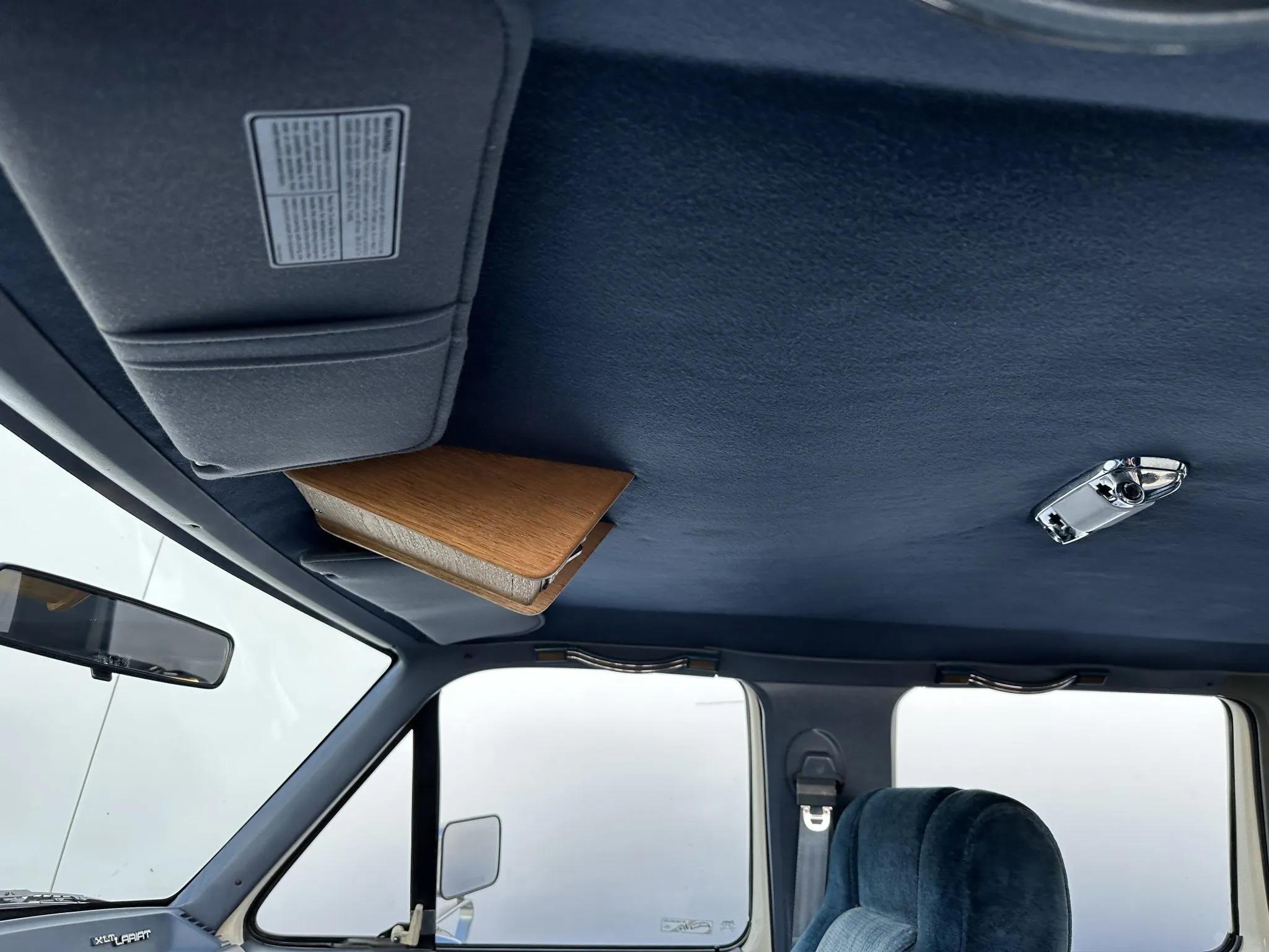 1990 Ford C-350 Centurion