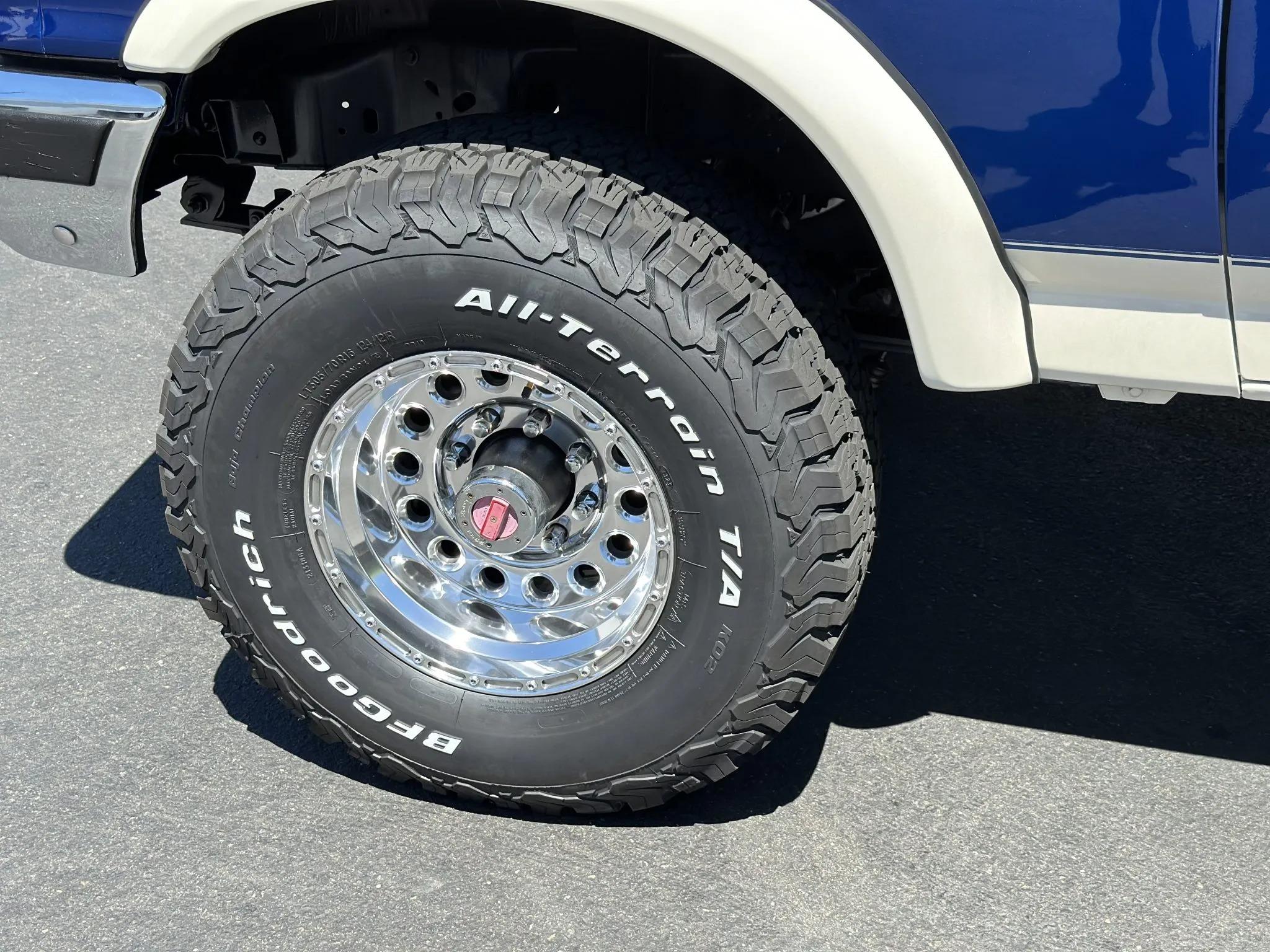 1990 Ford C-350 Centurion