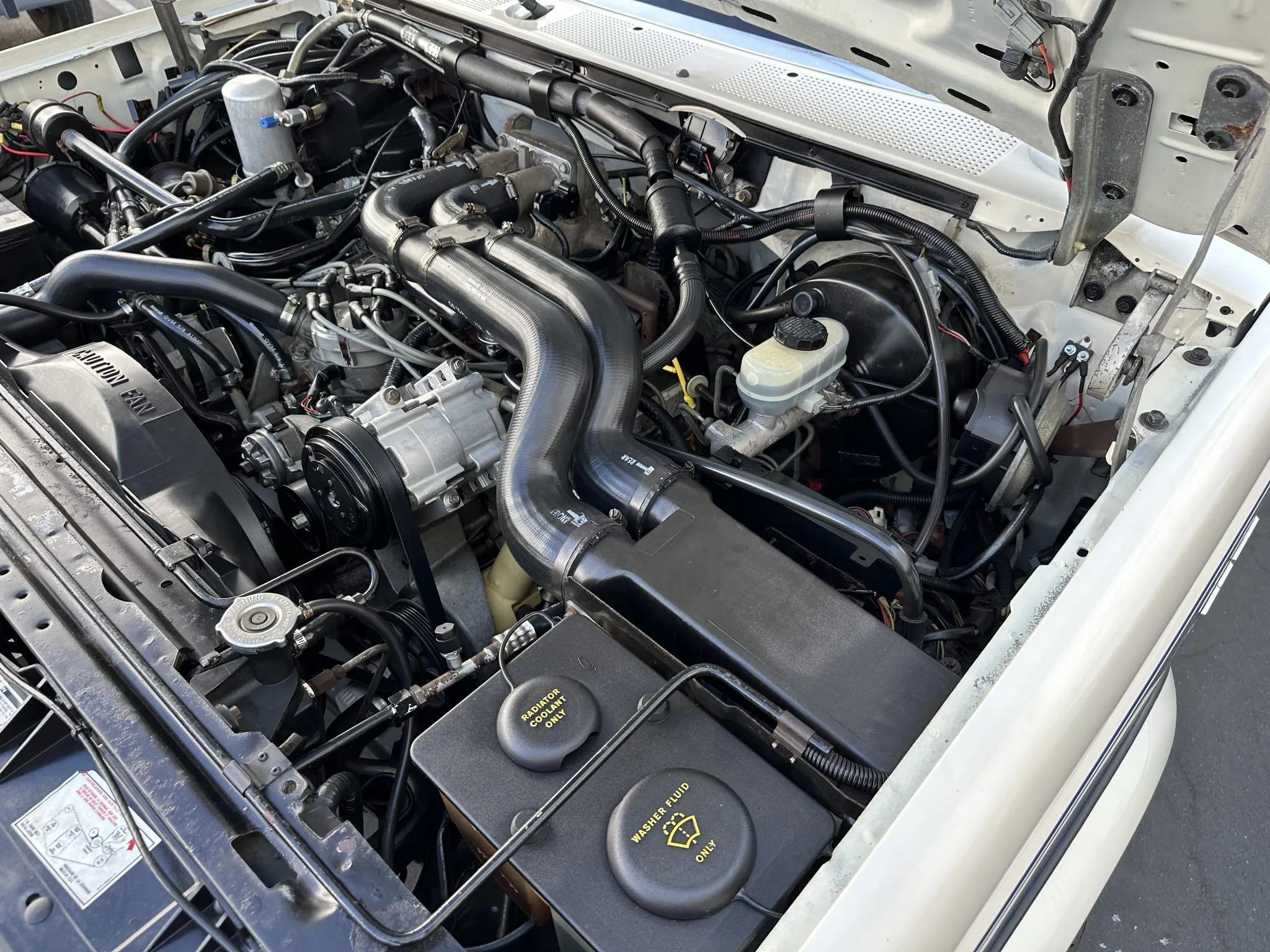 1990 Ford C-350 Centurion