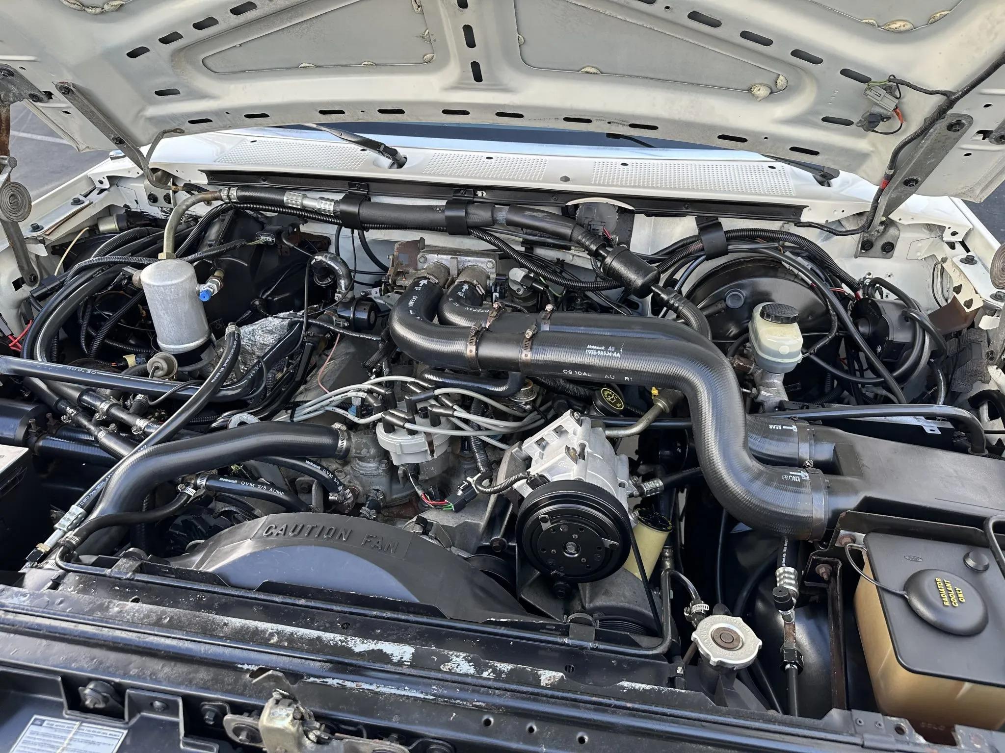 1990 Ford C-350 Centurion