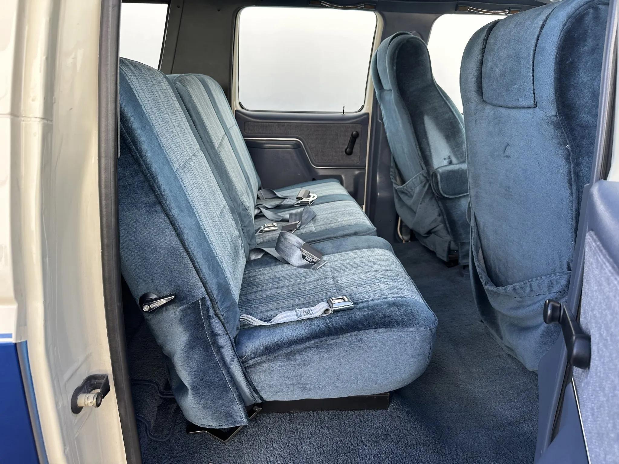 1990 Ford C-350 Centurion