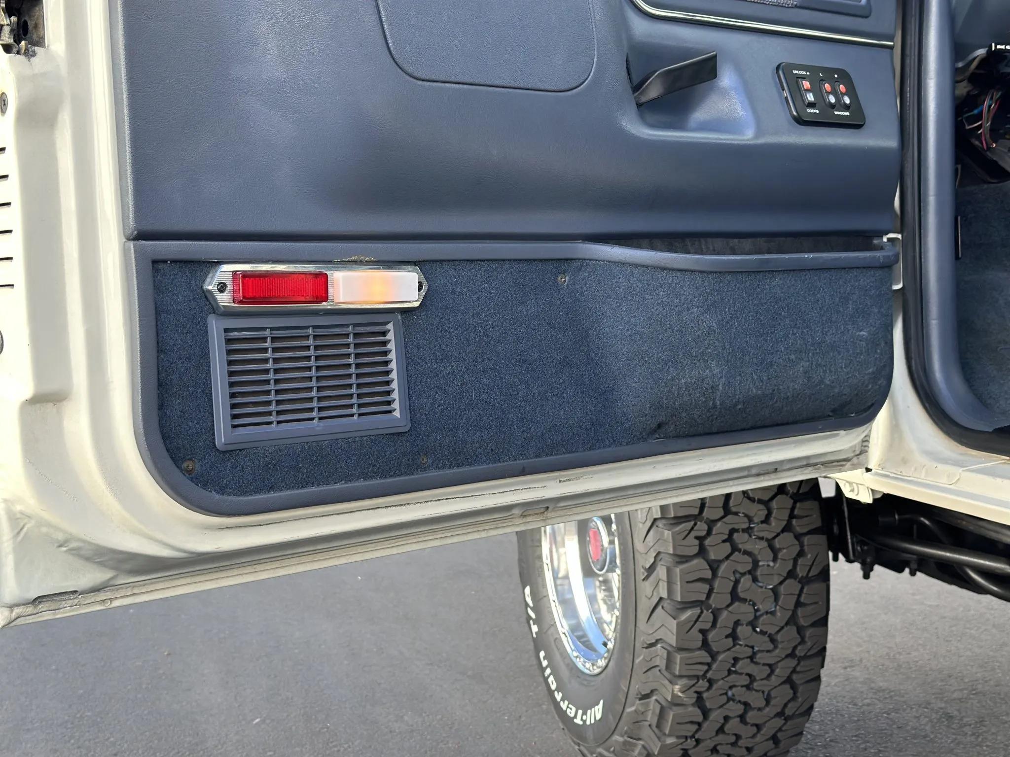 1990 Ford C-350 Centurion