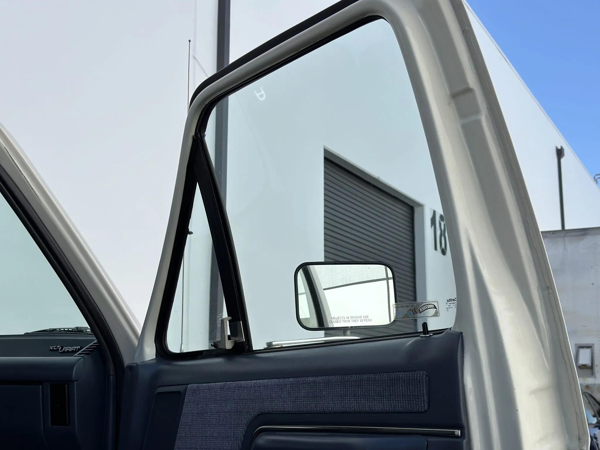 1990 Ford C-350 Centurion