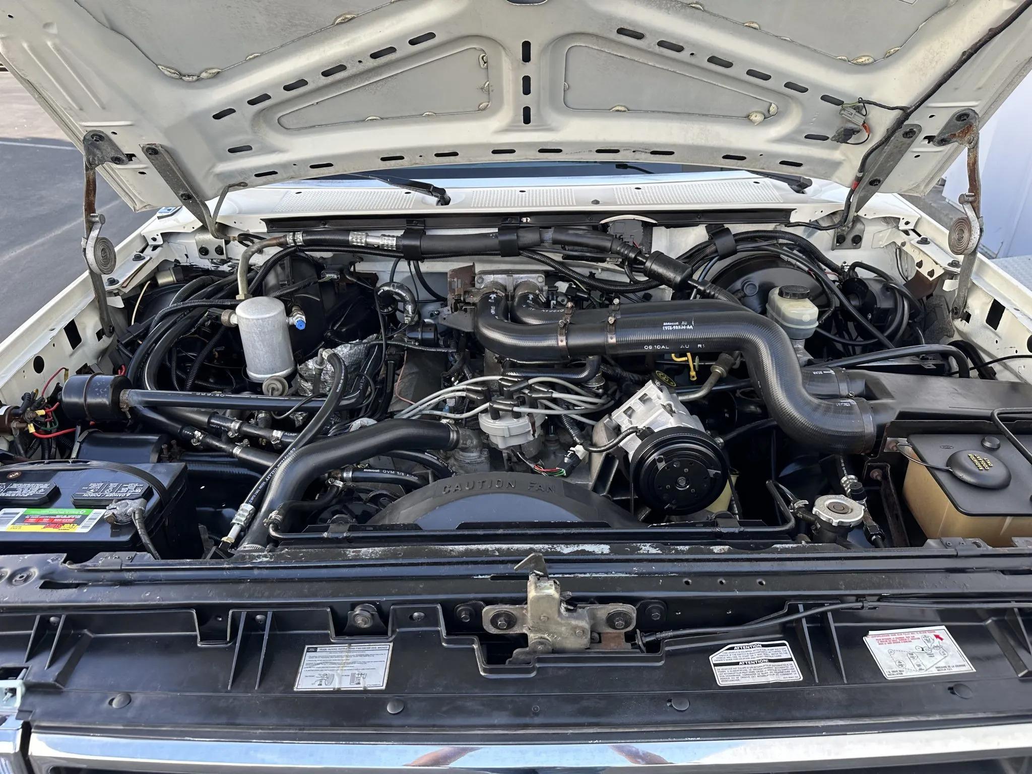 1990 Ford C-350 Centurion