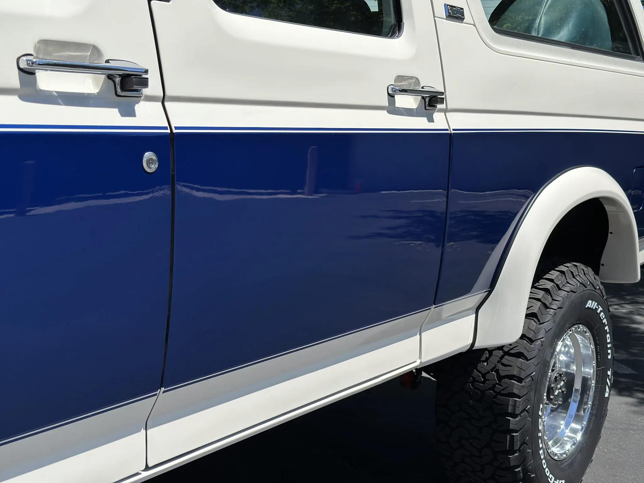 1990 Ford C-350 Centurion