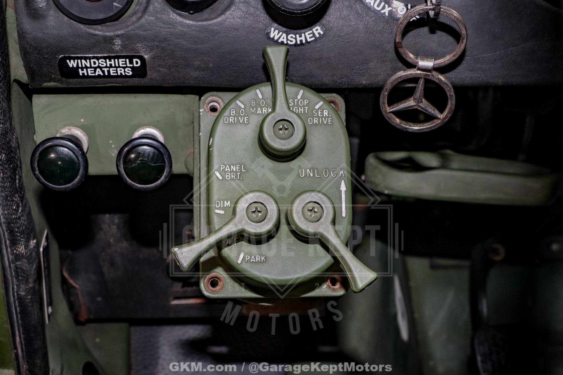 1990 Mercedes-Benz Unimog FLU419