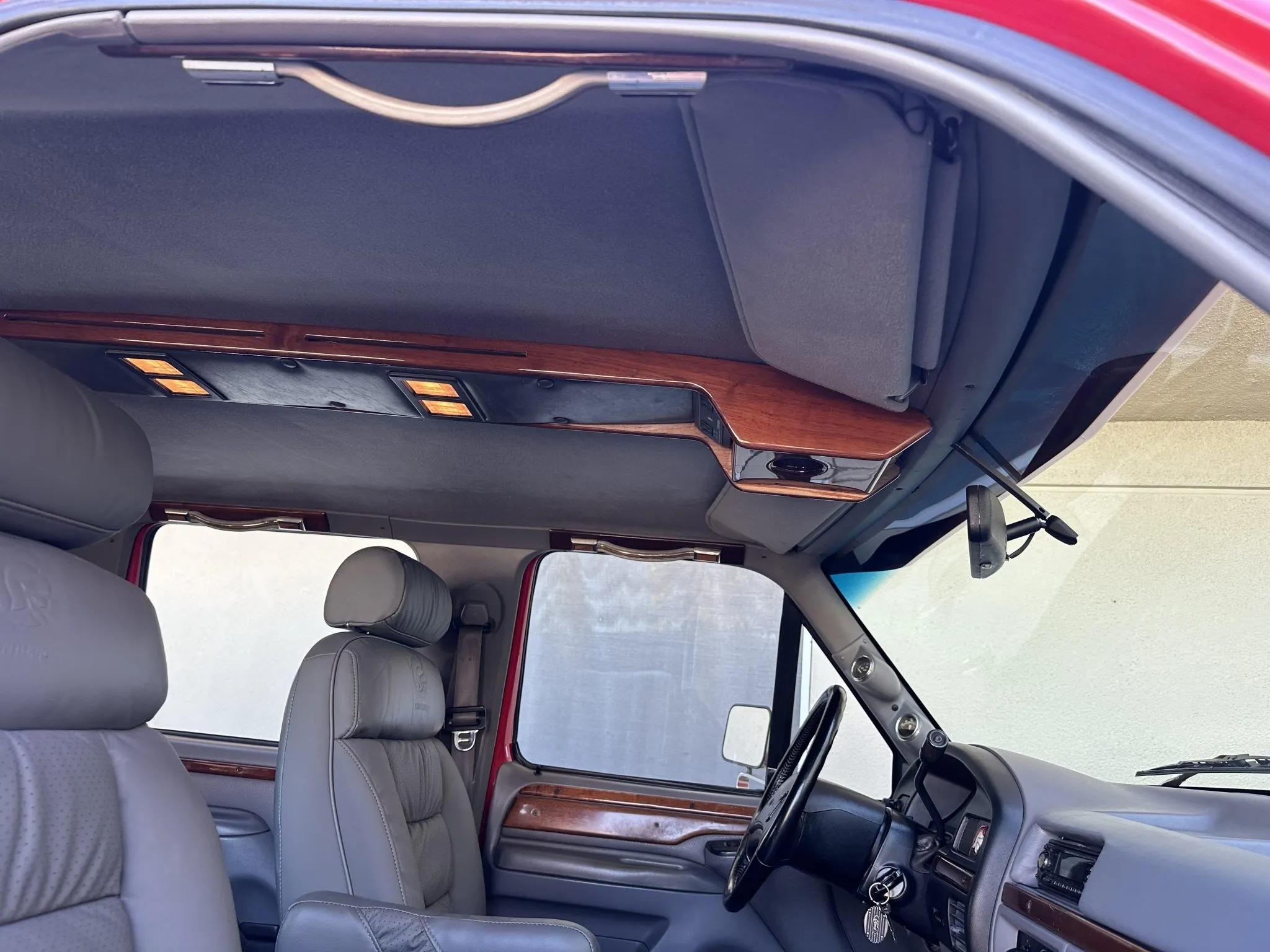 7.3L Power Stroke-Powered 1995 Ford C-350 Centurion 4×4