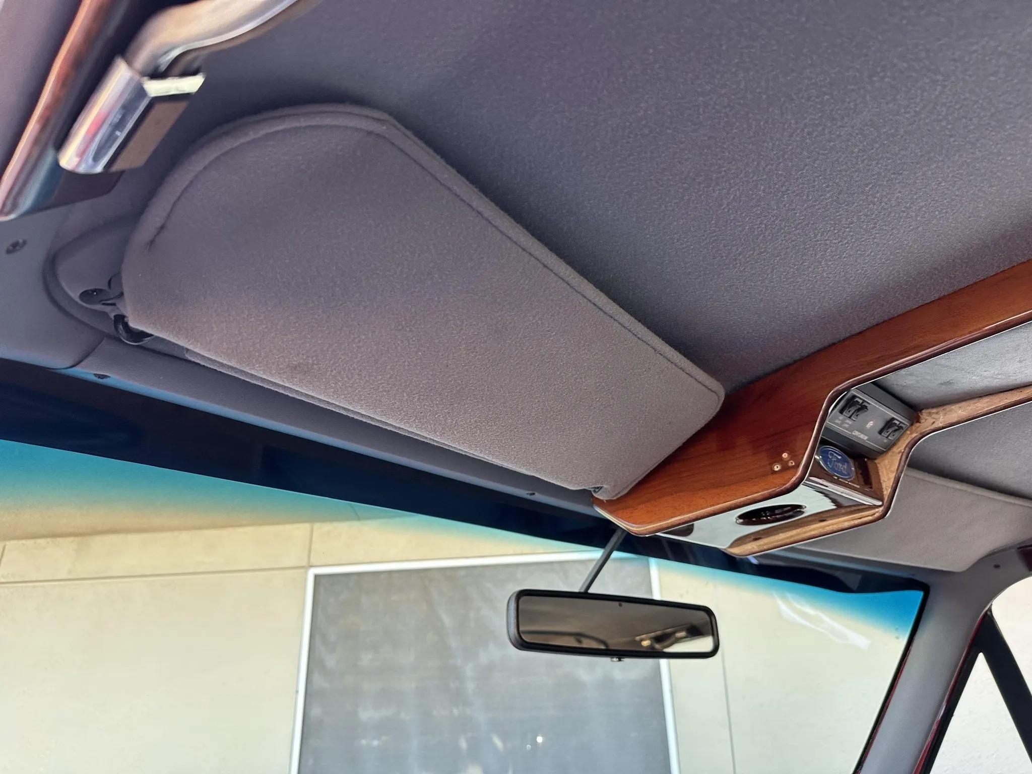 7.3L Power Stroke-Powered 1995 Ford C-350 Centurion 4×4