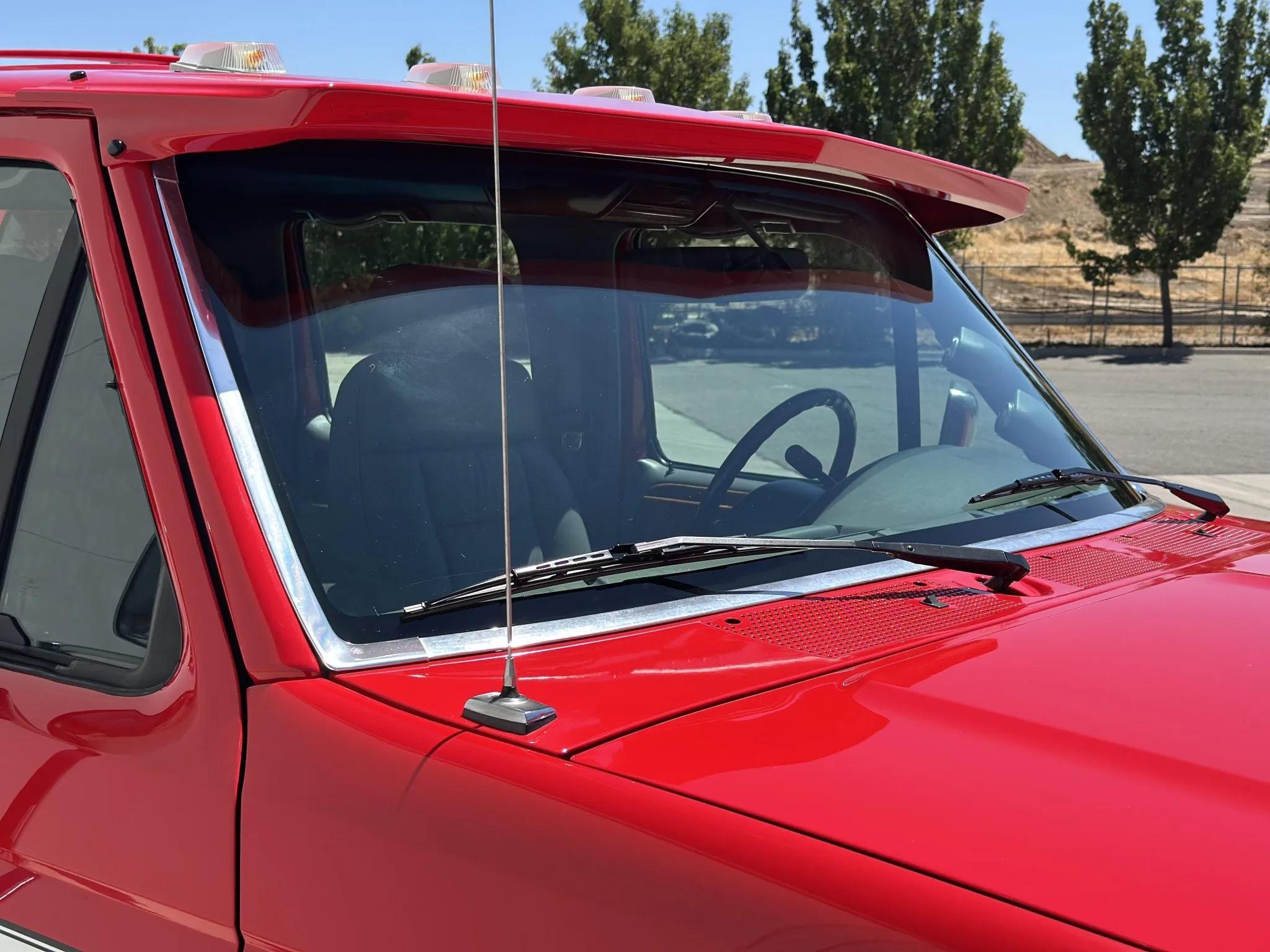 7.3L Power Stroke-Powered 1995 Ford C-350 Centurion 4×4