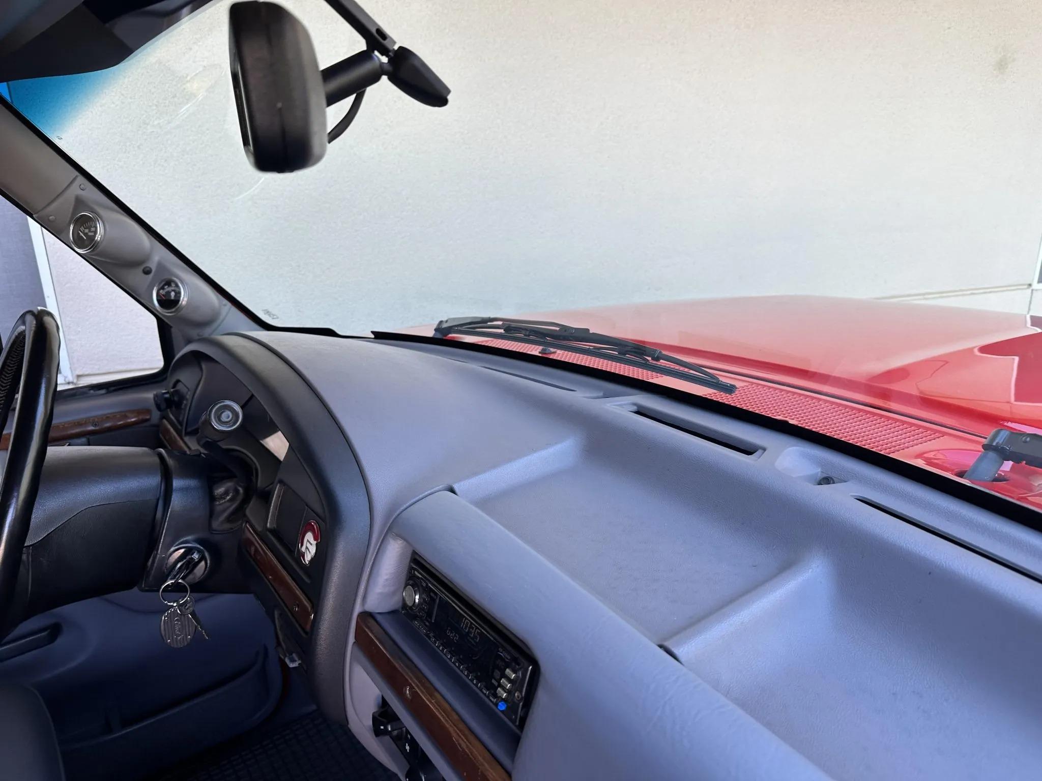 7.3L Power Stroke-Powered 1995 Ford C-350 Centurion 4×4