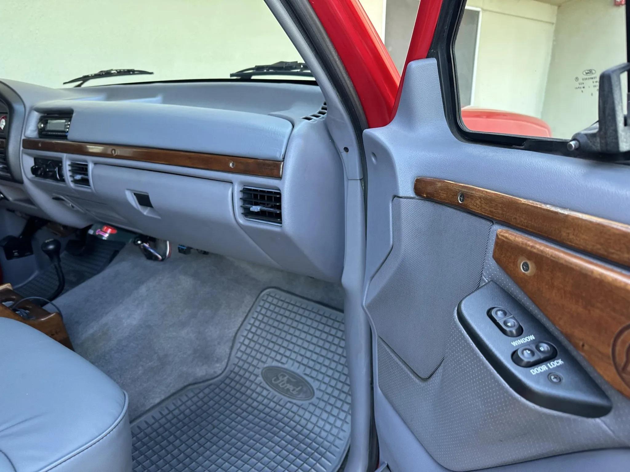 7.3L Power Stroke-Powered 1995 Ford C-350 Centurion 4×4