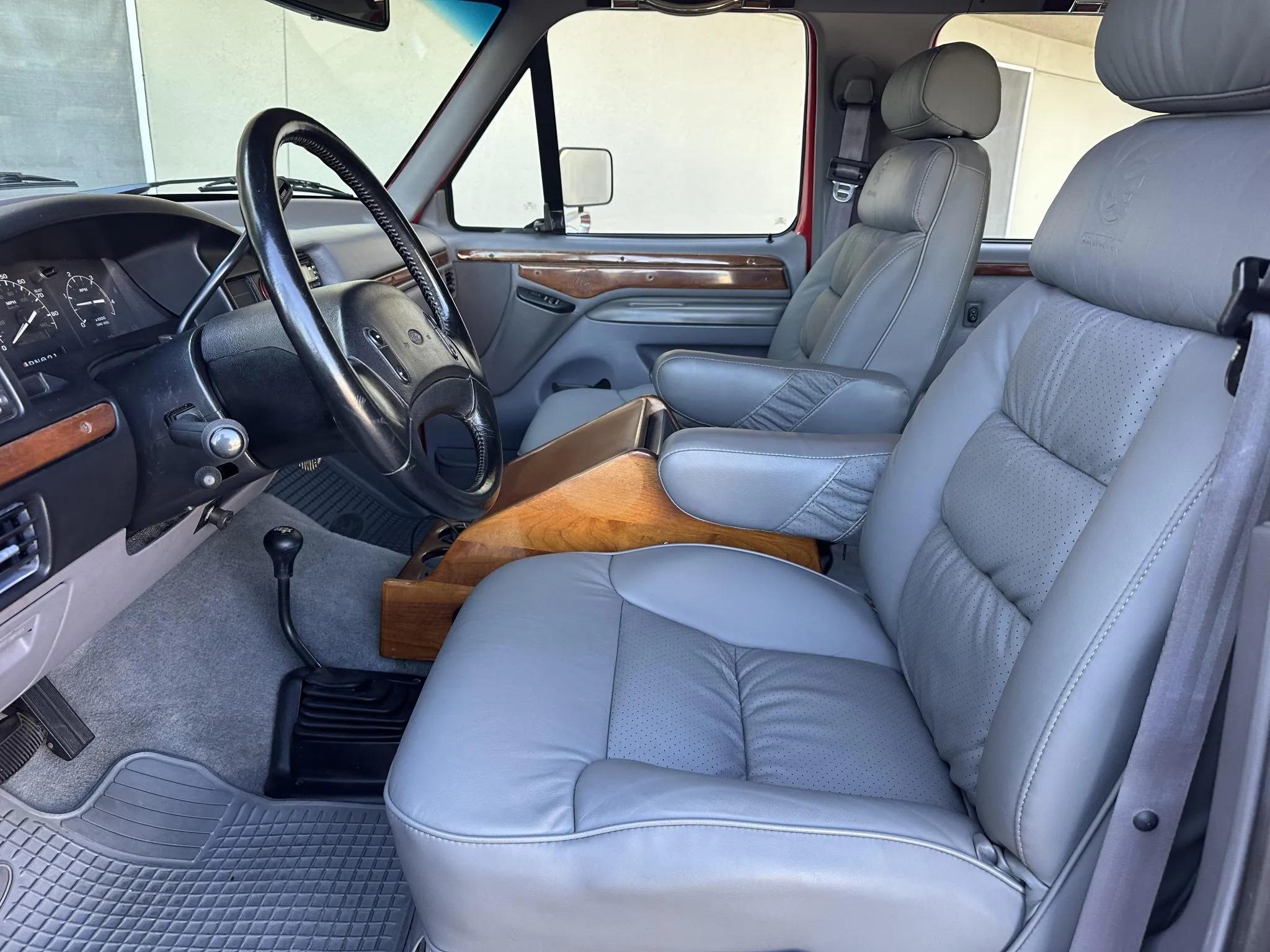 7.3L Power Stroke-Powered 1995 Ford C-350 Centurion 4×4