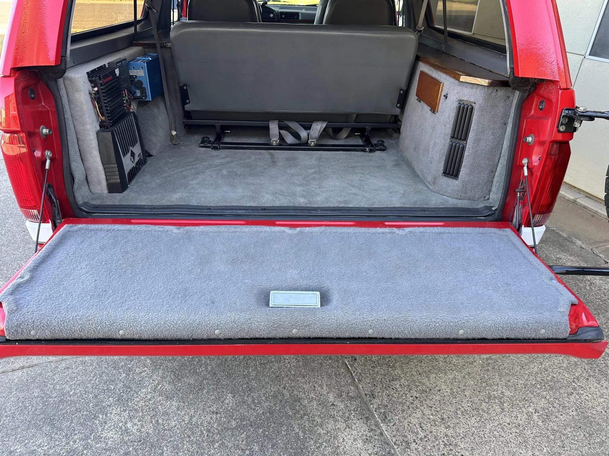 7.3L Power Stroke-Powered 1995 Ford C-350 Centurion 4×4