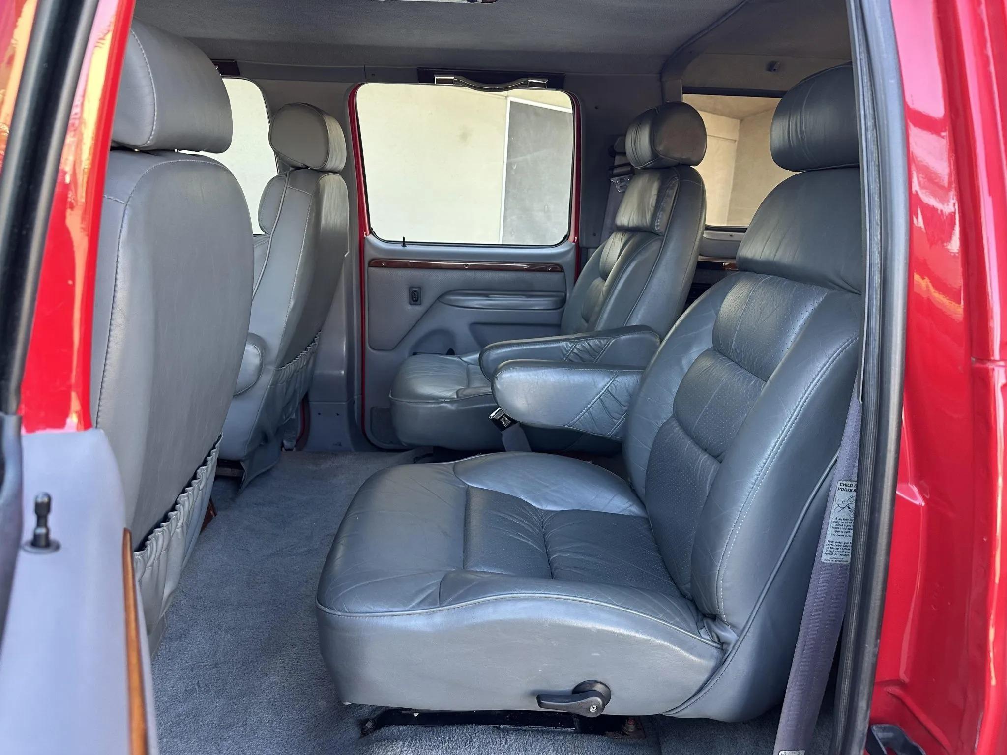 7.3L Power Stroke-Powered 1995 Ford C-350 Centurion 4×4