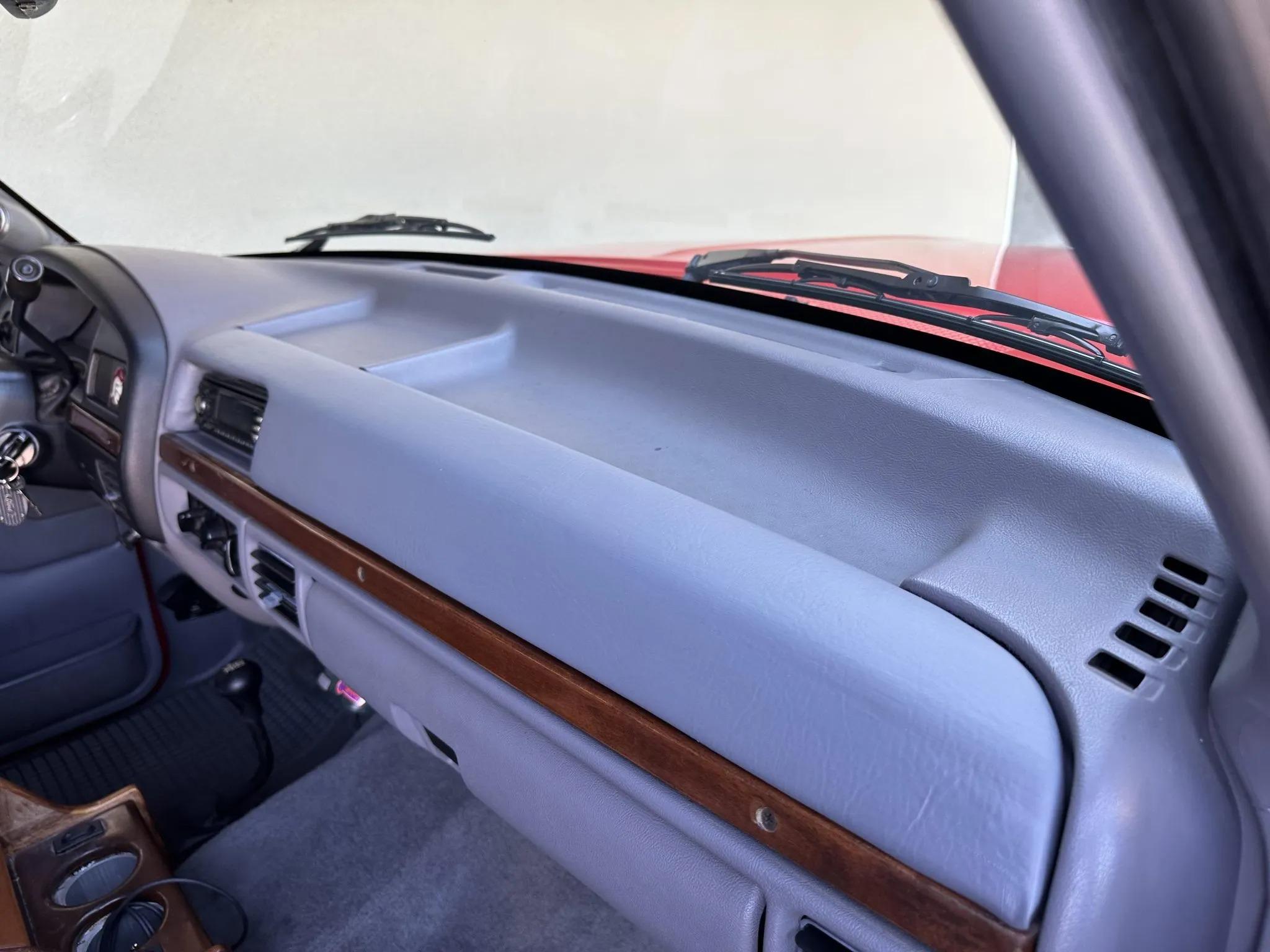 7.3L Power Stroke-Powered 1995 Ford C-350 Centurion 4×4