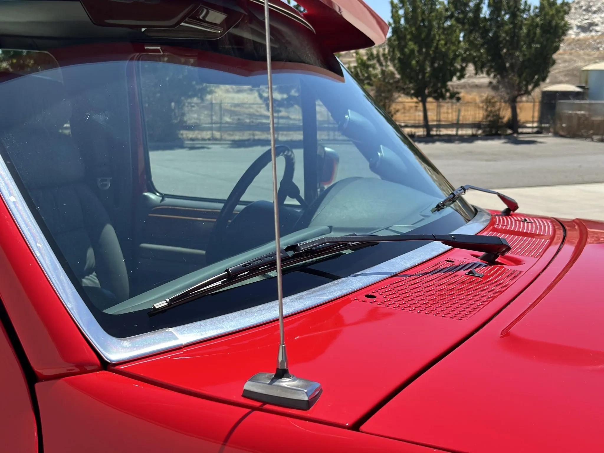 7.3L Power Stroke-Powered 1995 Ford C-350 Centurion 4×4