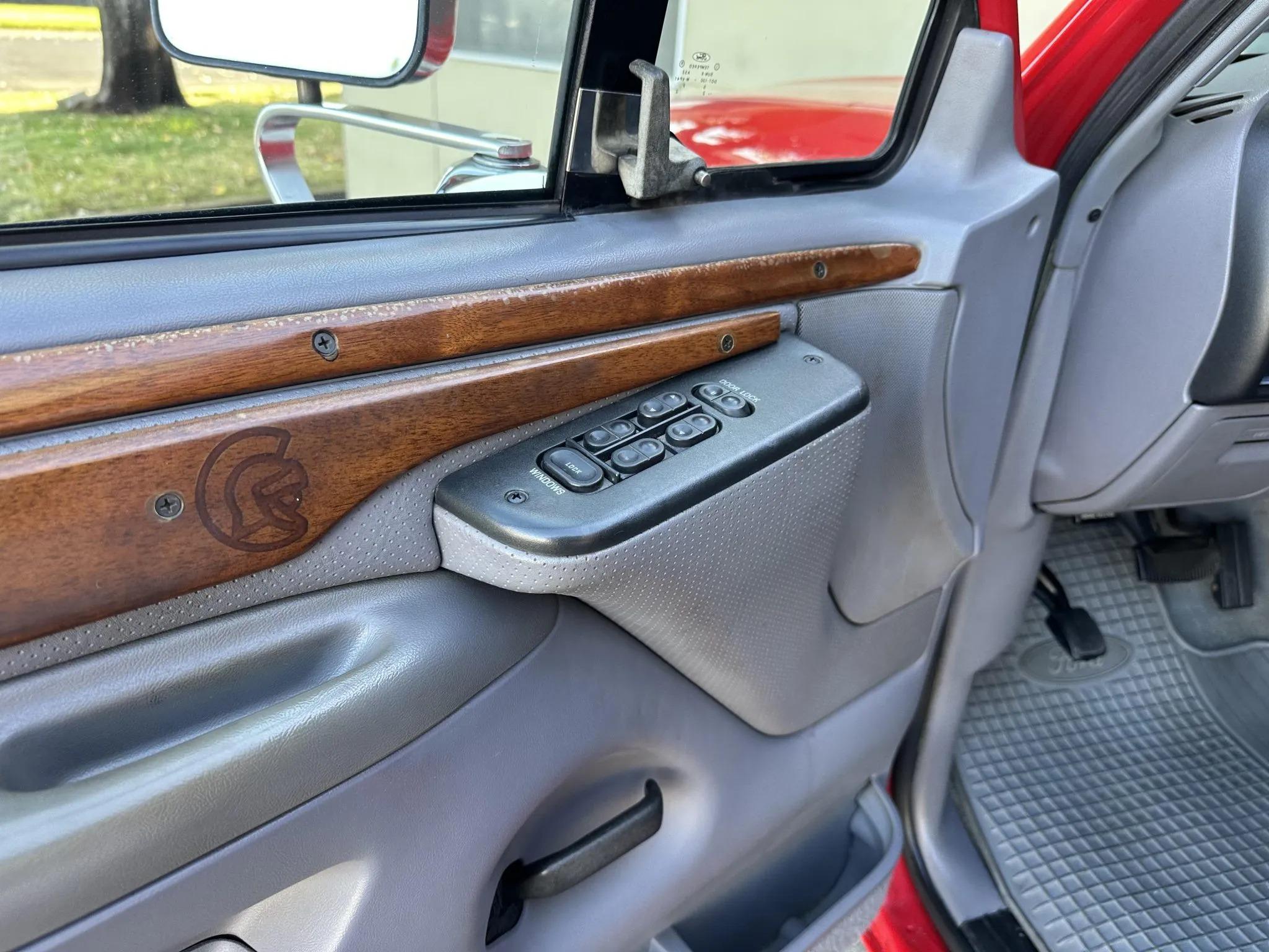 7.3L Power Stroke-Powered 1995 Ford C-350 Centurion 4×4