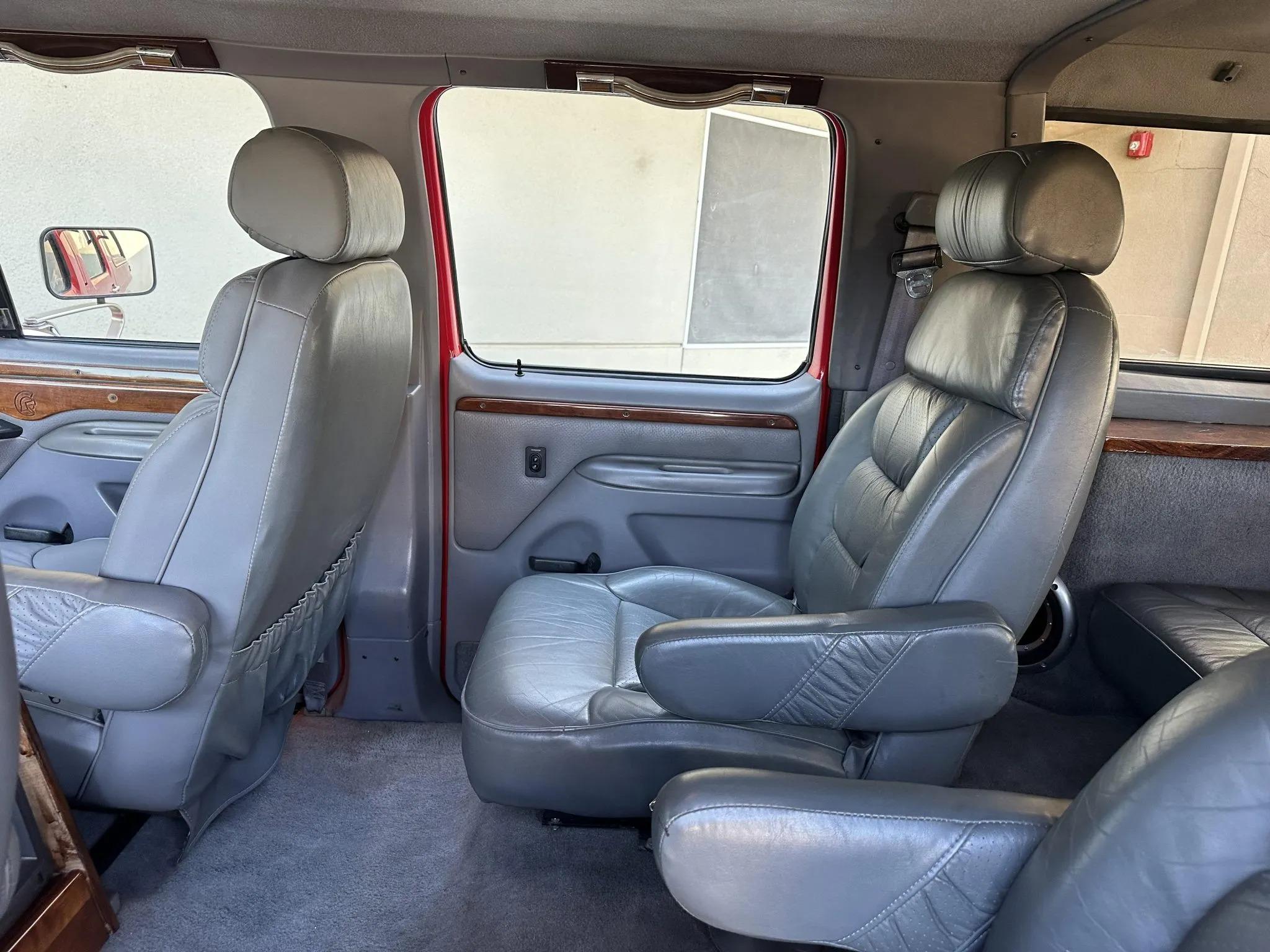 7.3L Power Stroke-Powered 1995 Ford C-350 Centurion 4×4