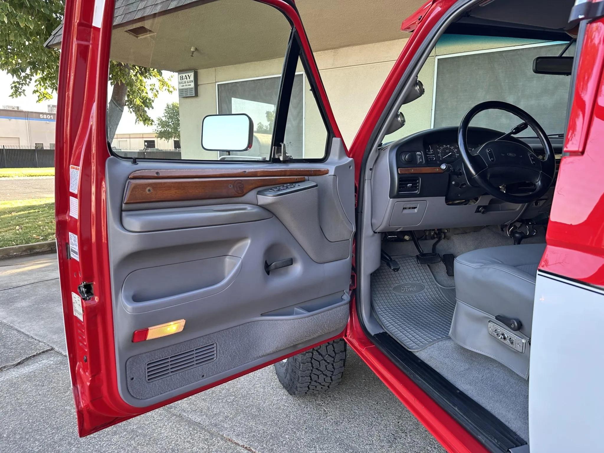 7.3L Power Stroke-Powered 1995 Ford C-350 Centurion 4×4