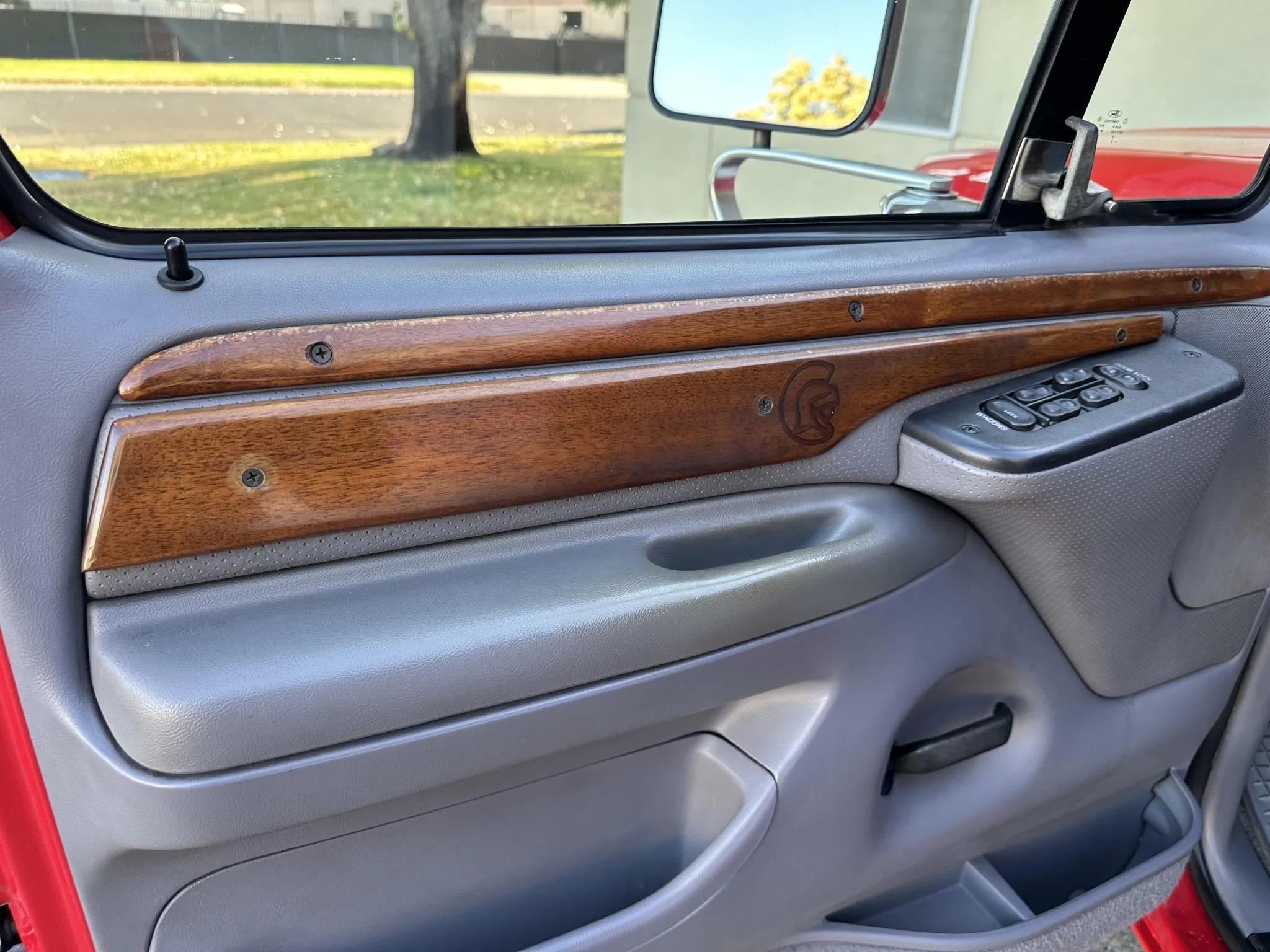 7.3L Power Stroke-Powered 1995 Ford C-350 Centurion 4×4