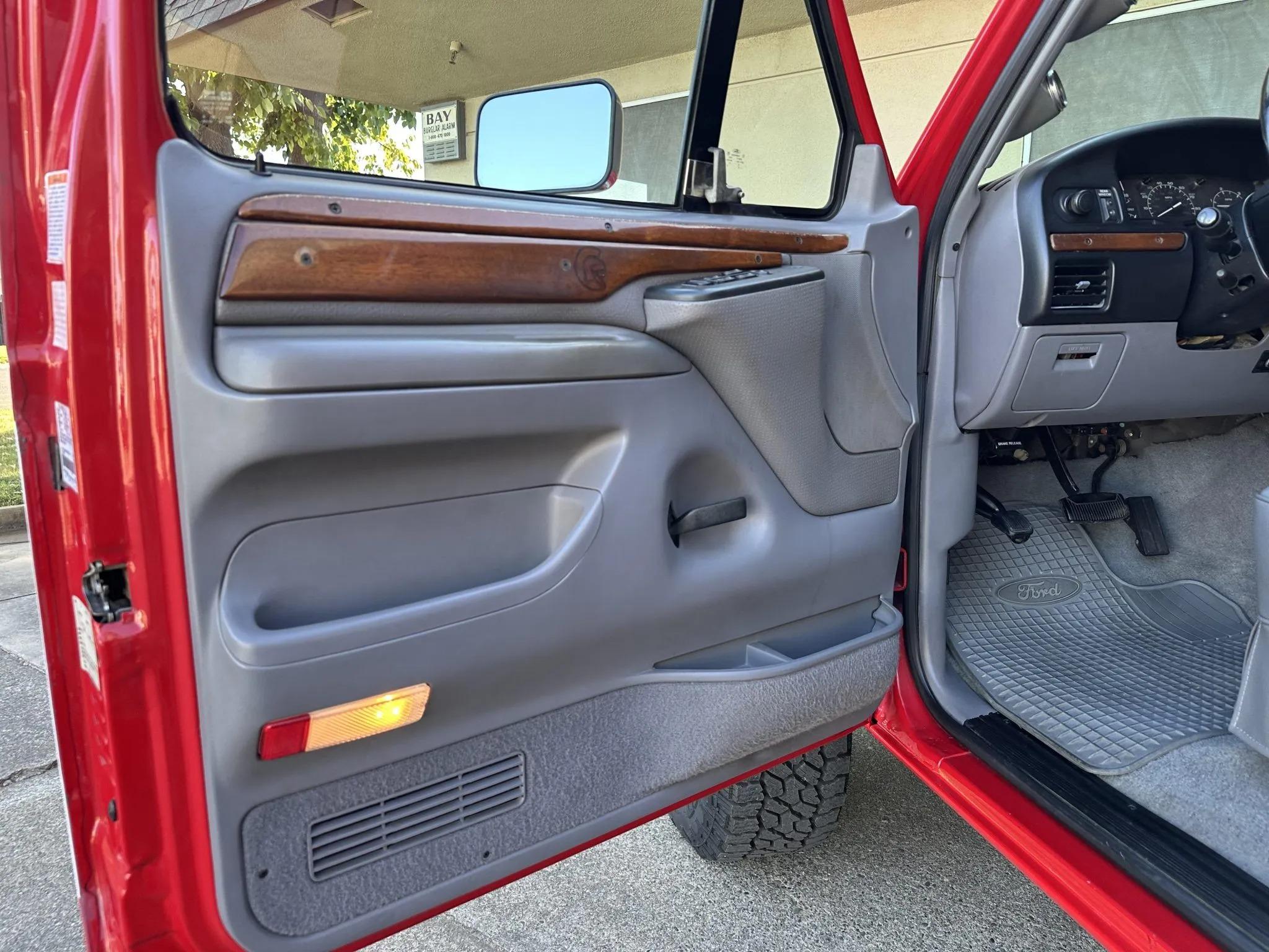 7.3L Power Stroke-Powered 1995 Ford C-350 Centurion 4×4