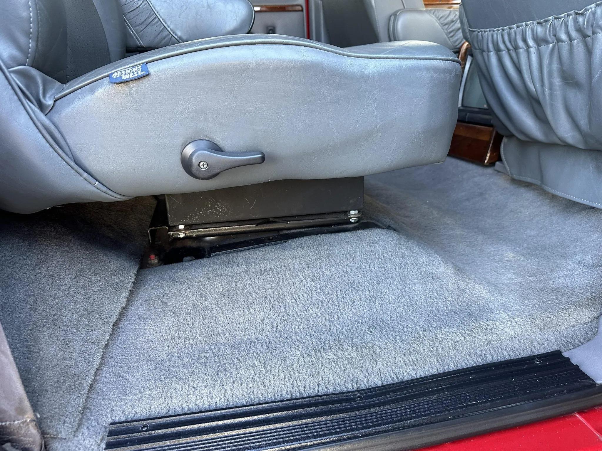 7.3L Power Stroke-Powered 1995 Ford C-350 Centurion 4×4