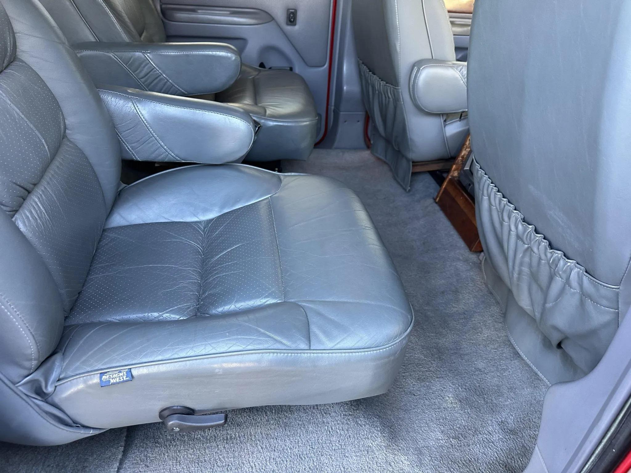 7.3L Power Stroke-Powered 1995 Ford C-350 Centurion 4×4