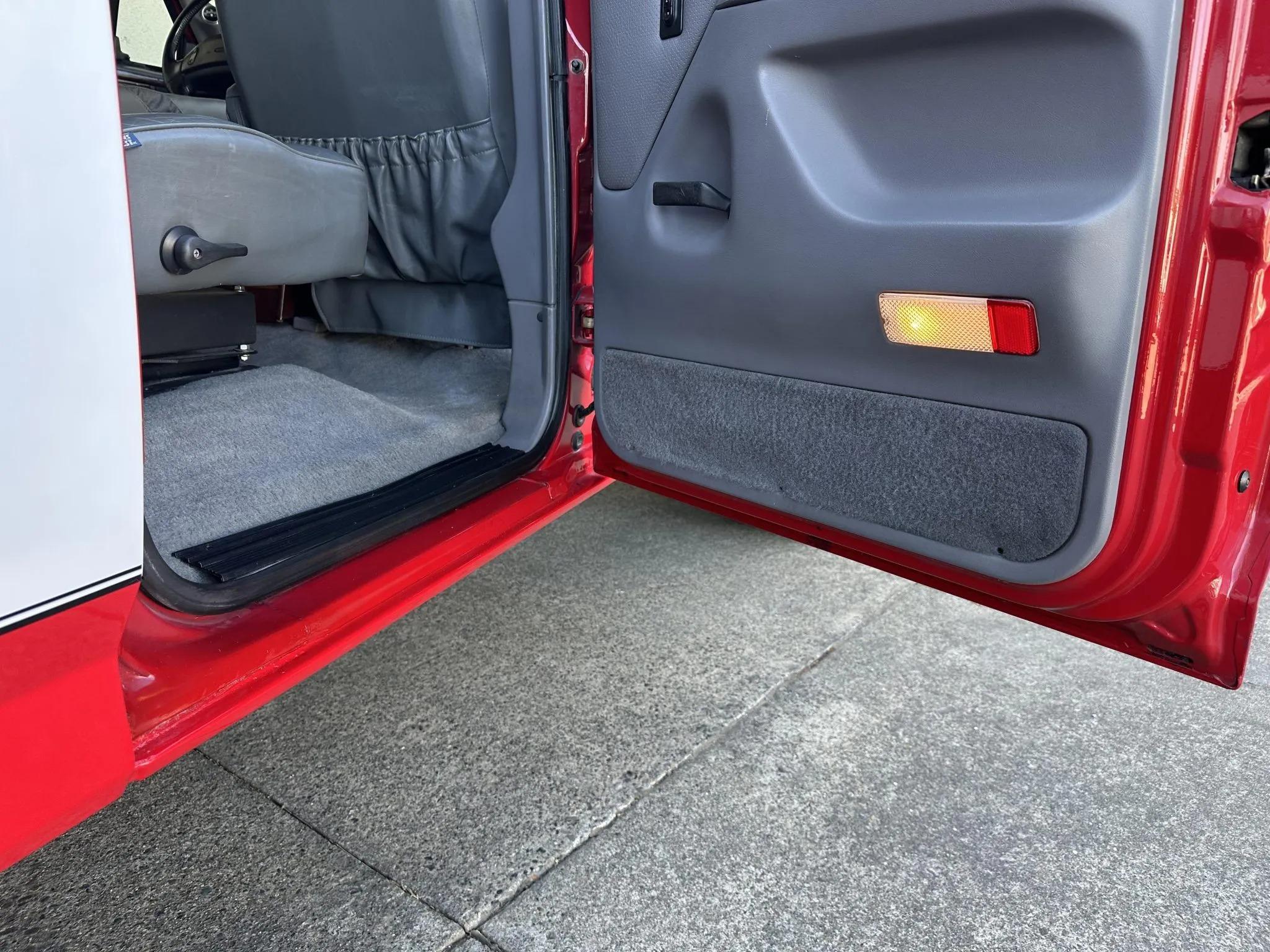 7.3L Power Stroke-Powered 1995 Ford C-350 Centurion 4×4